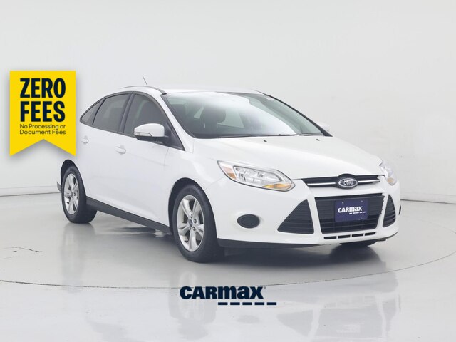 White 2014 Ford Focus Sedan Front-Wheel Drive Automatic