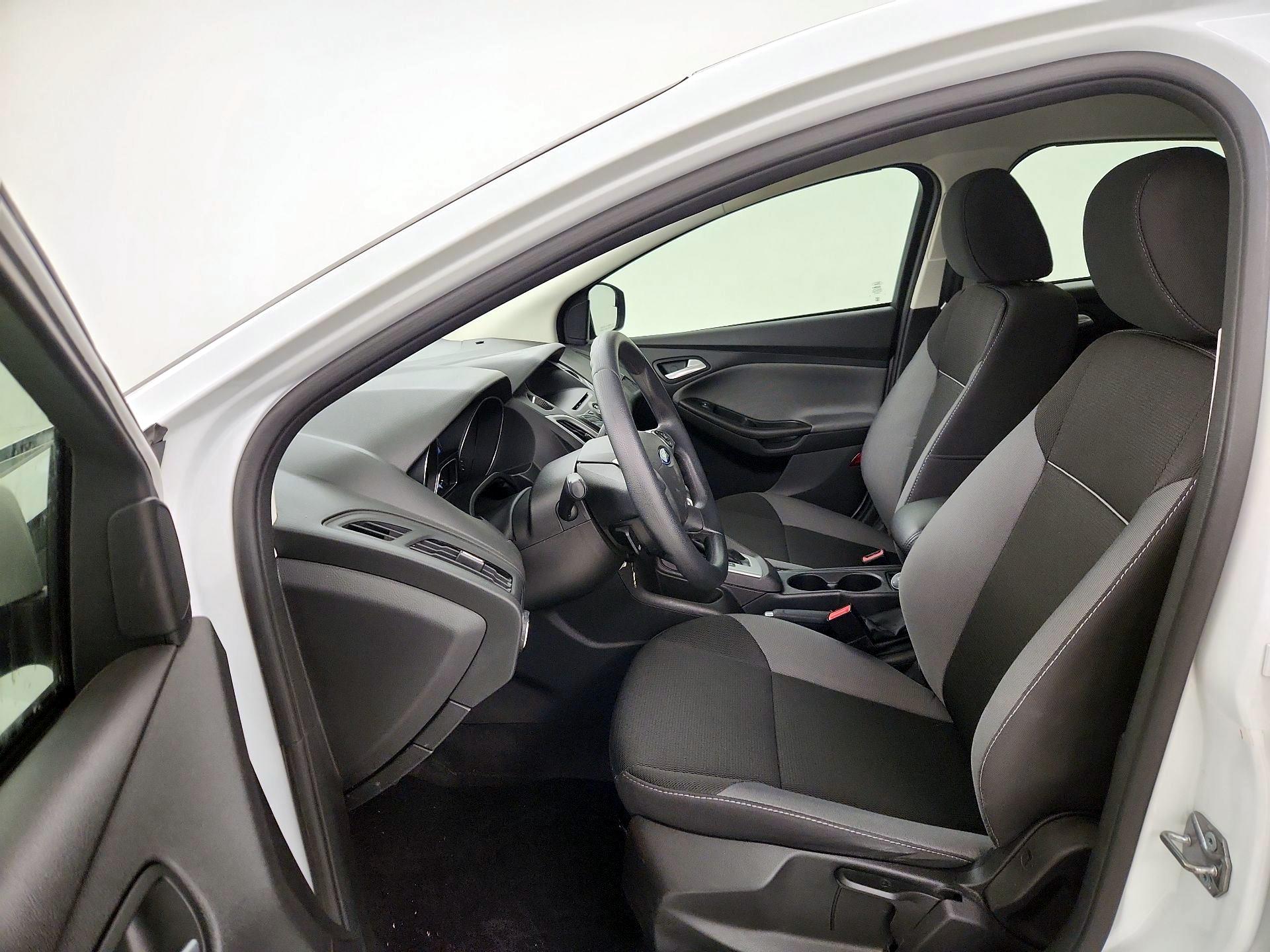 Thumbnail: 2014 Ford Focus - 11