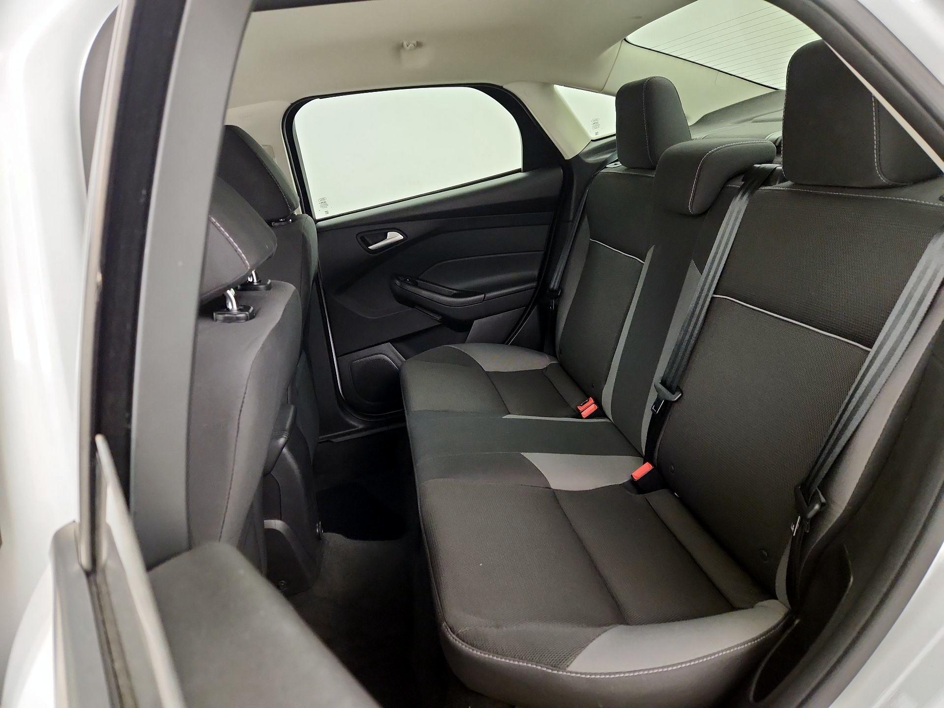 Thumbnail: 2014 Ford Focus - 18