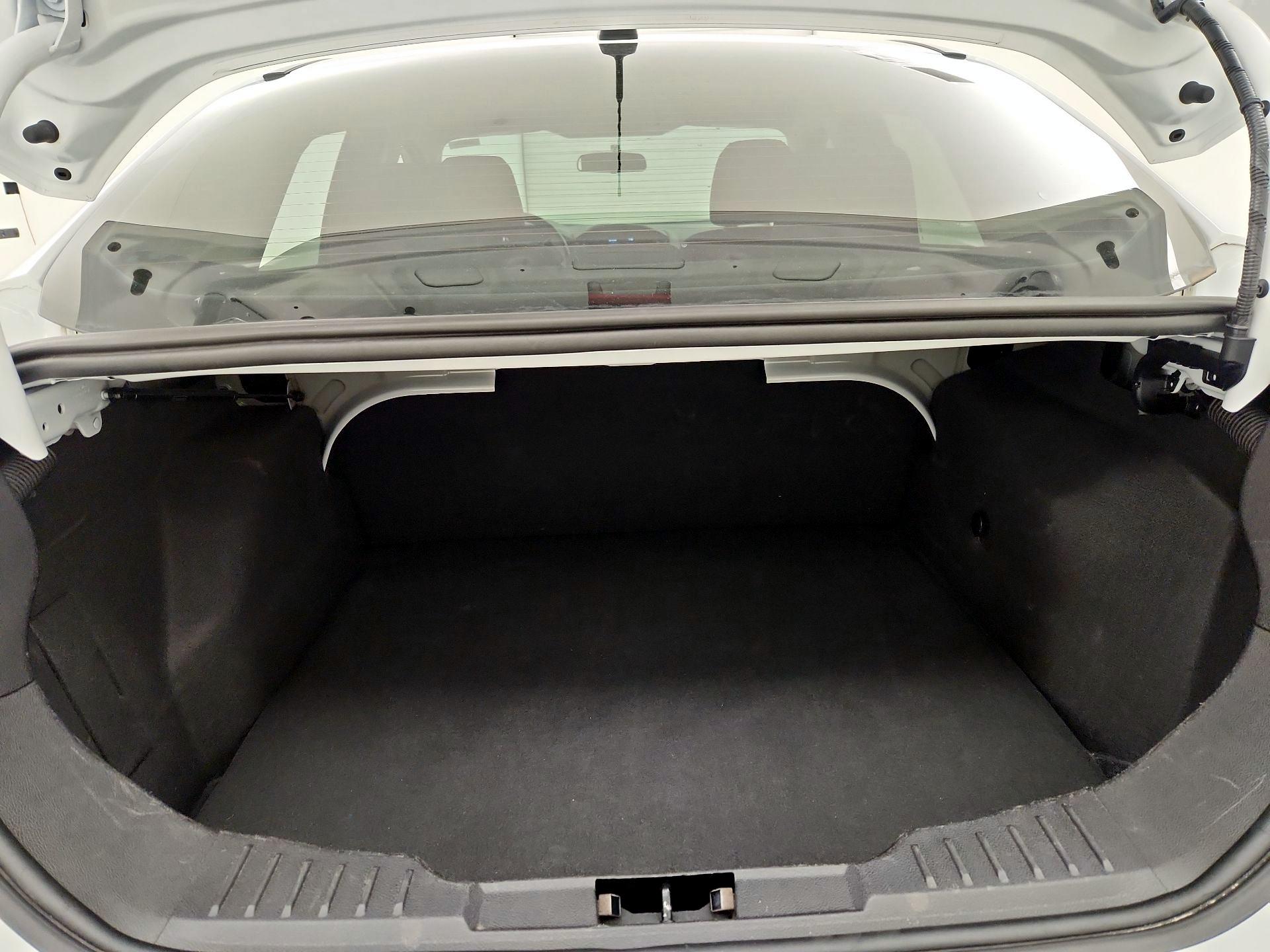 Thumbnail: 2014 Ford Focus - 19