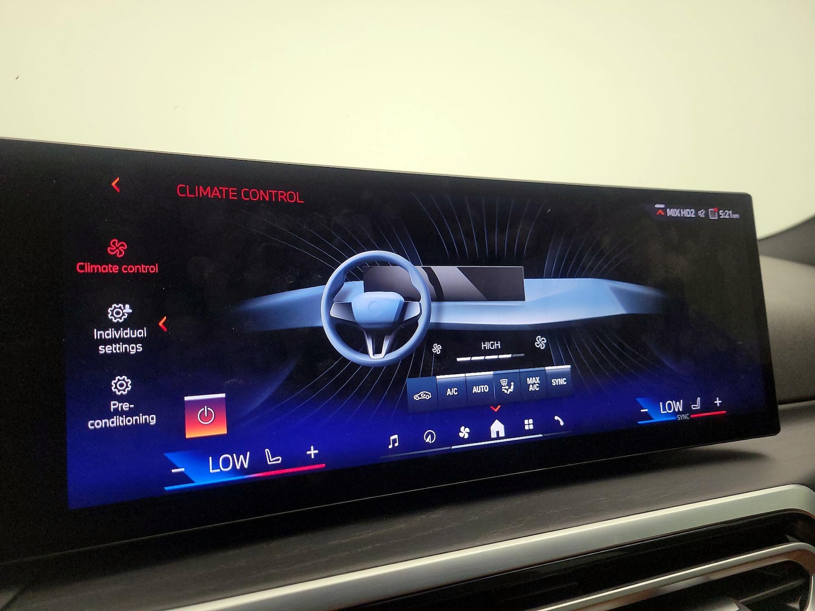 2024 BMW i4 40 - Photo 18