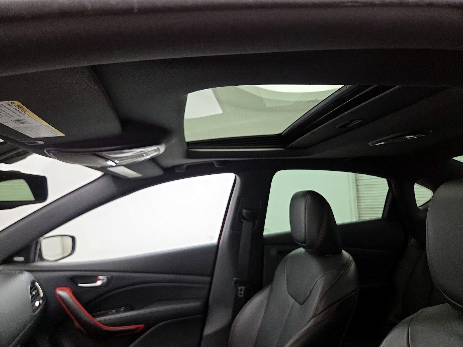 Sunroof(s) & Overhead Airbags
