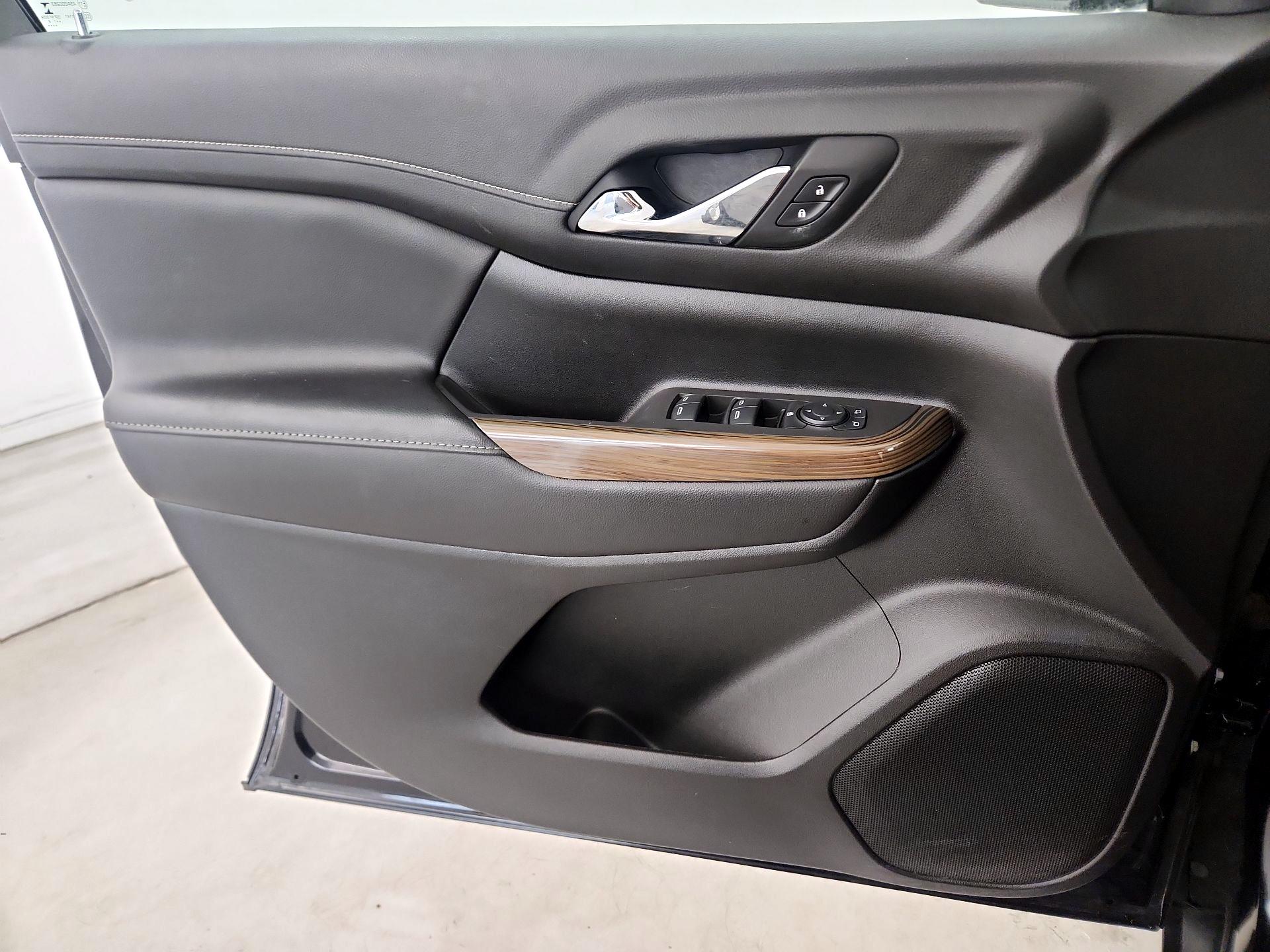 Thumbnail: 2019 GMC Acadia - 12