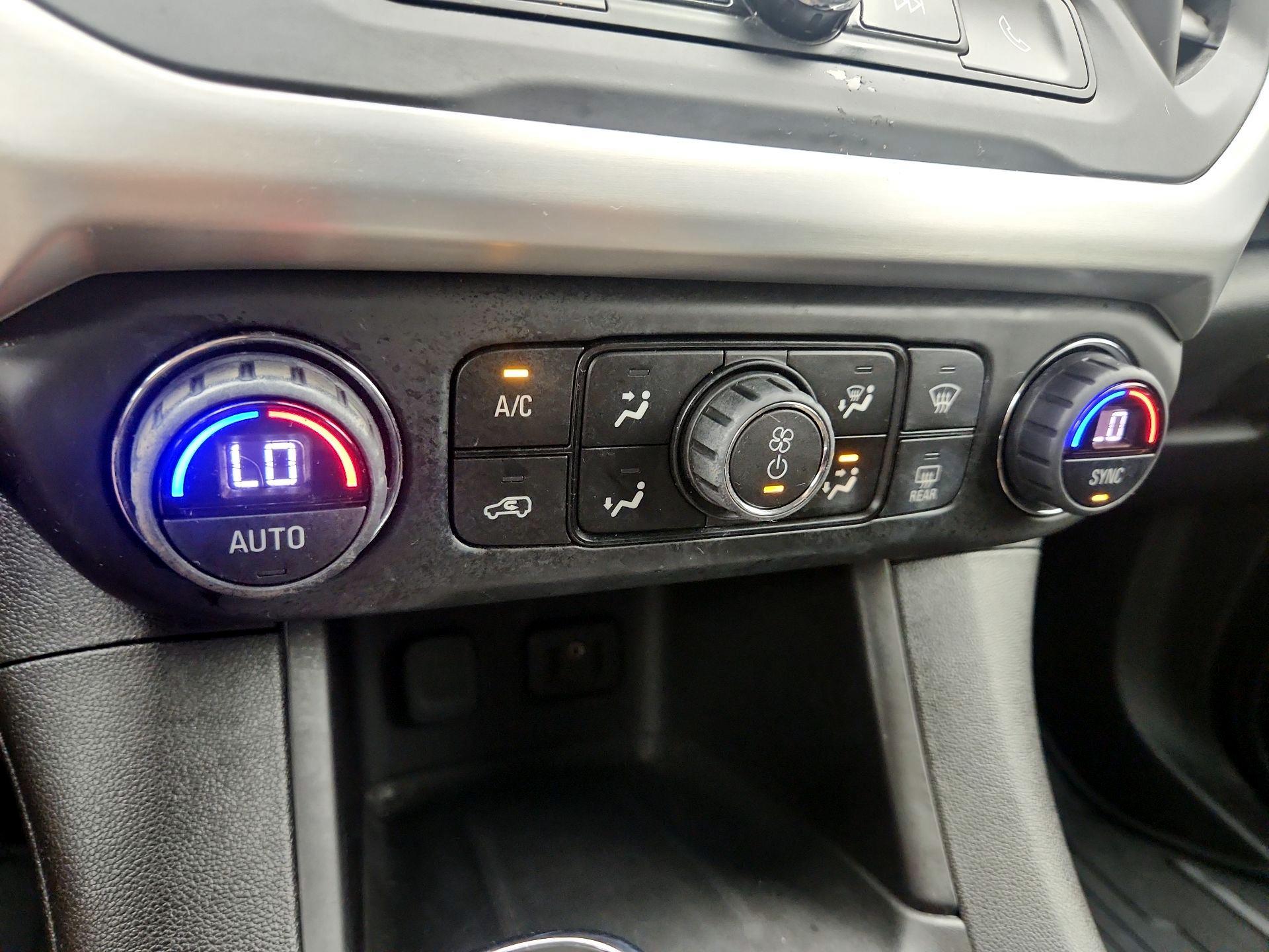 Thumbnail: 2019 GMC Acadia - 16