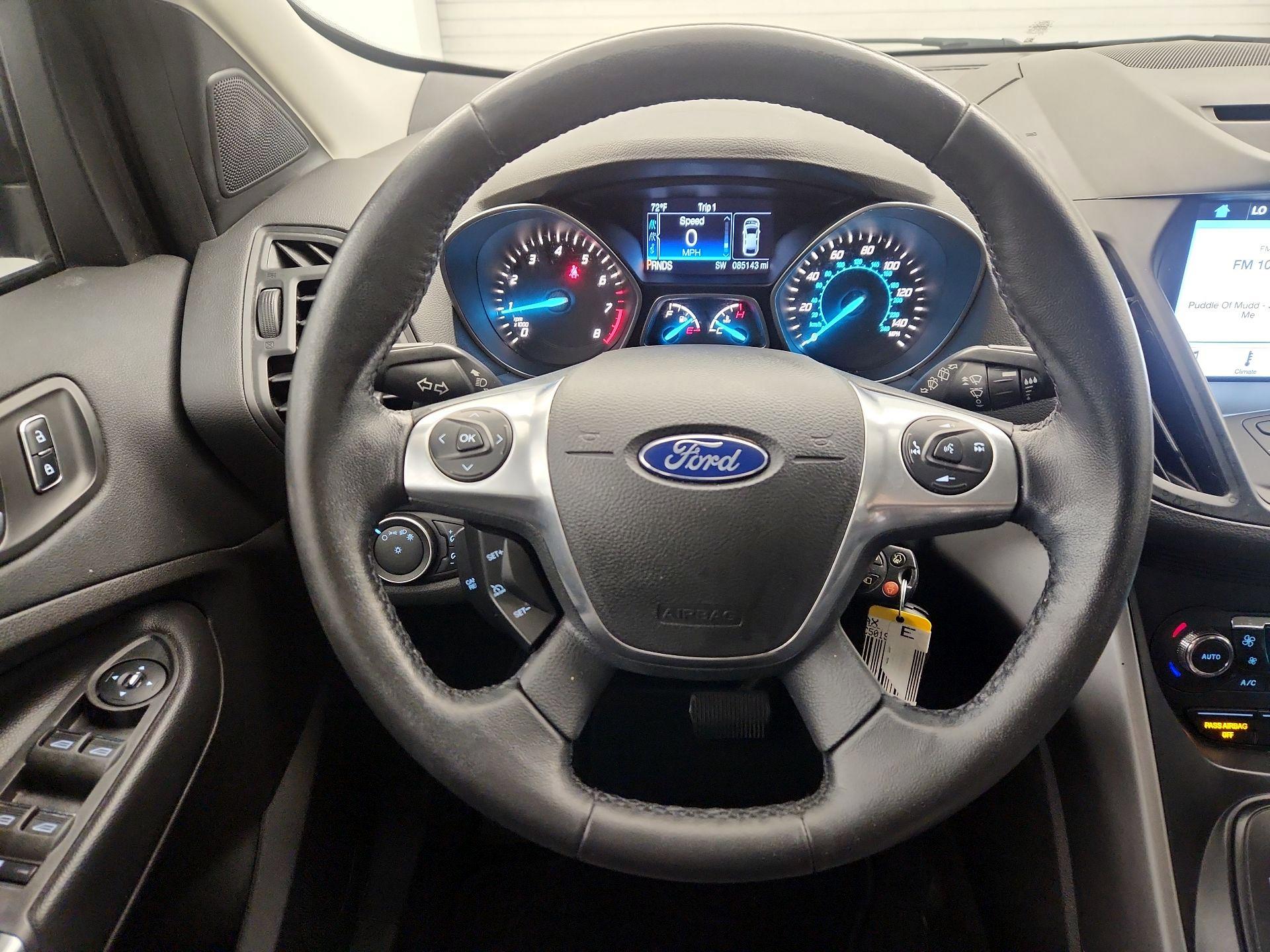 Thumbnail: 2016 Ford Escape - 10
