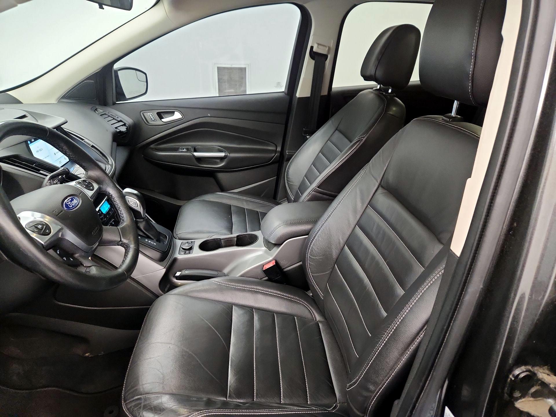 Thumbnail: 2016 Ford Escape - 11
