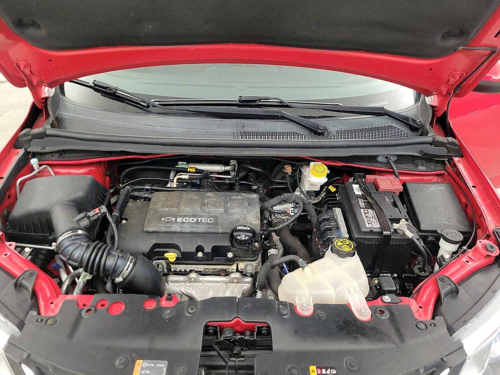 2020 Chevrolet Sonic LT - Photo 24