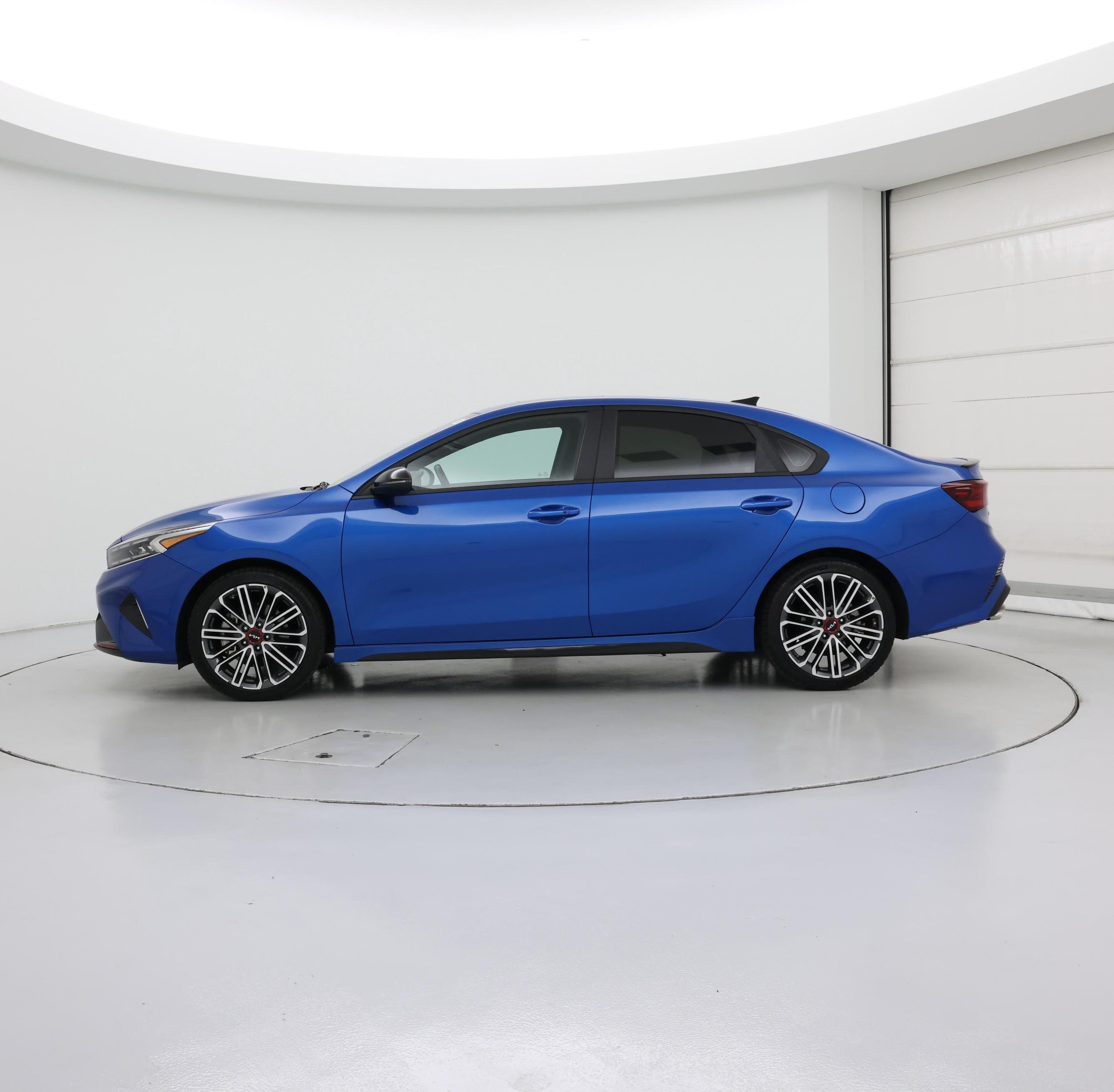 Thumbnail: 2024 Kia Forte - 3