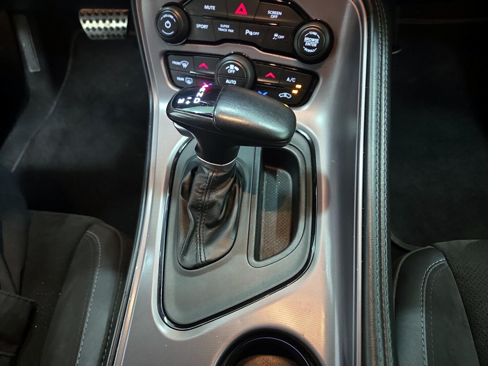 2023 Dodge Challenger GT - Photo 18