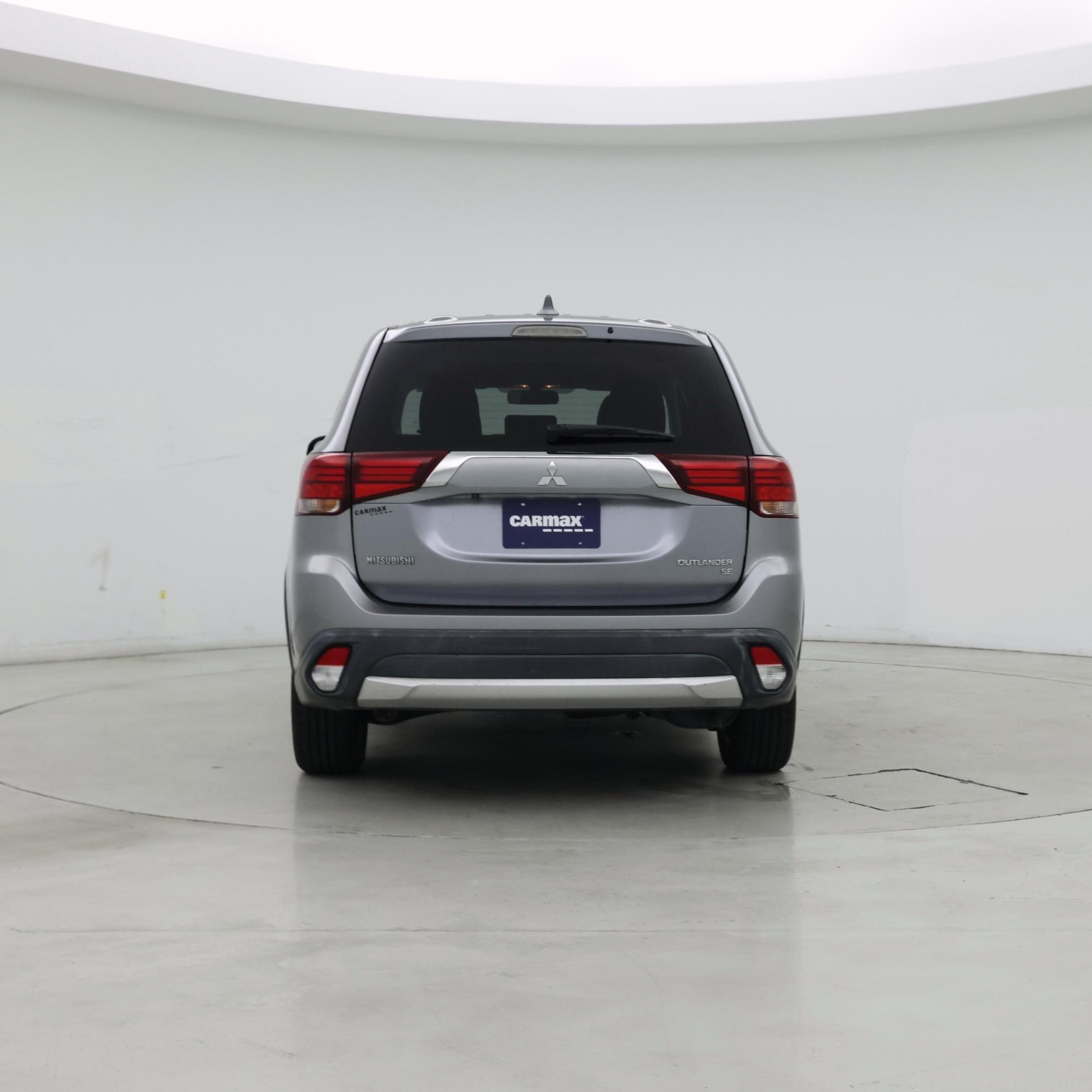 Thumbnail: 2017 Mitsubishi Outlander - 6