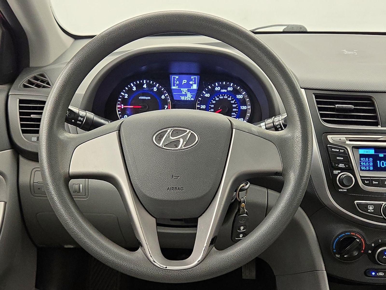 2015 Hyundai Accent GLS - Photo 11