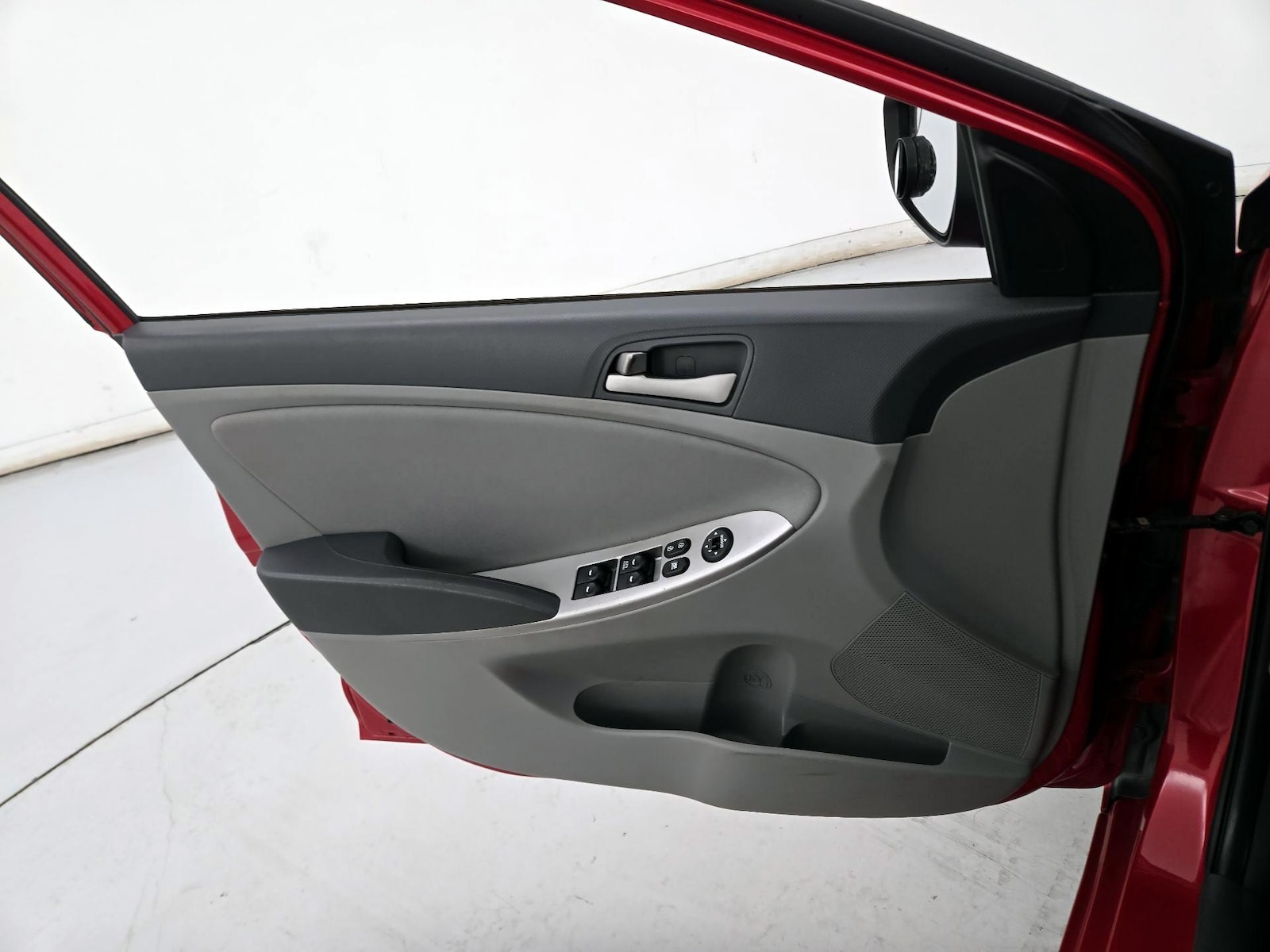 2015 Hyundai Accent GLS - Photo 13