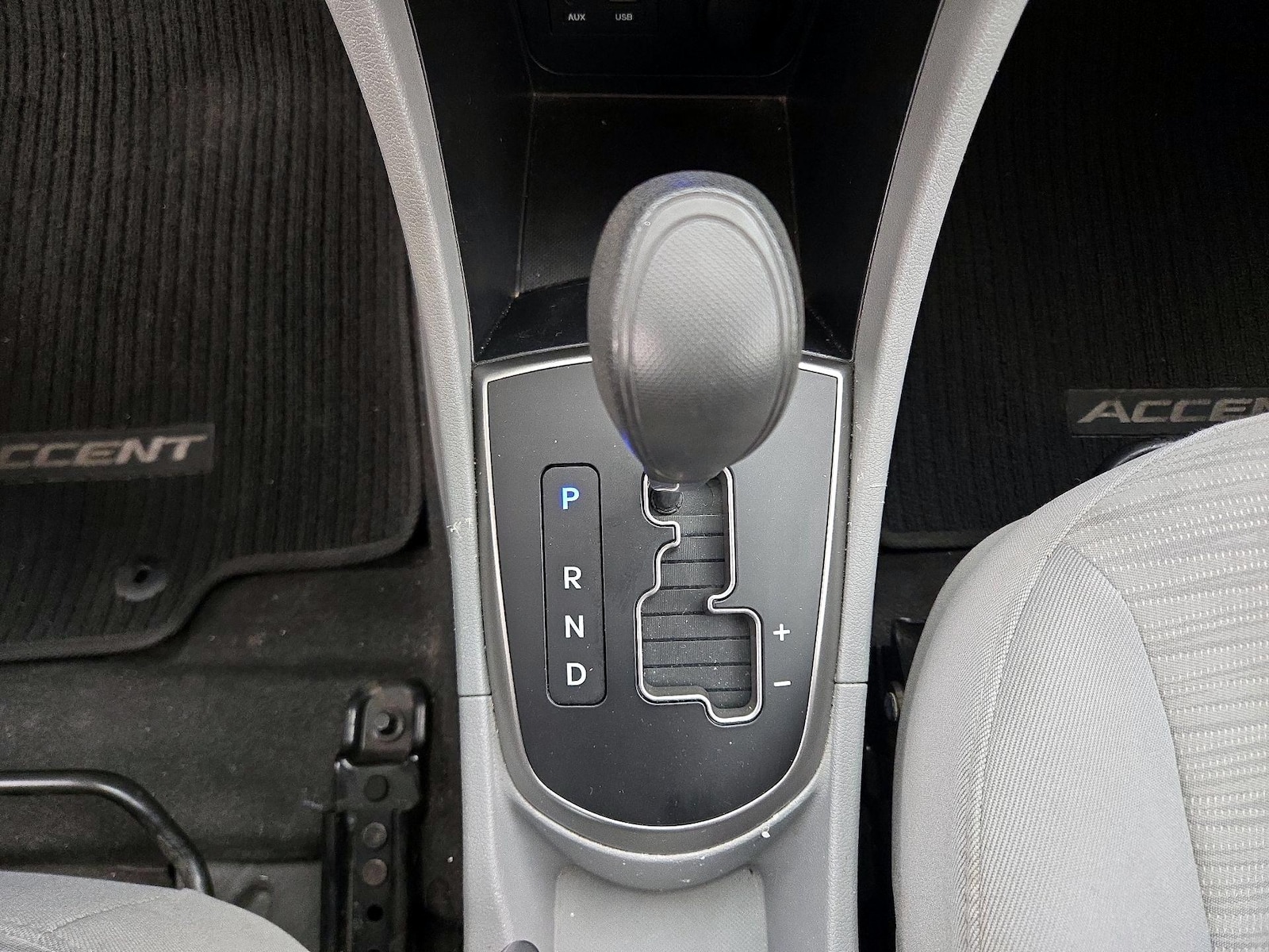 2015 Hyundai Accent GLS - Photo 17