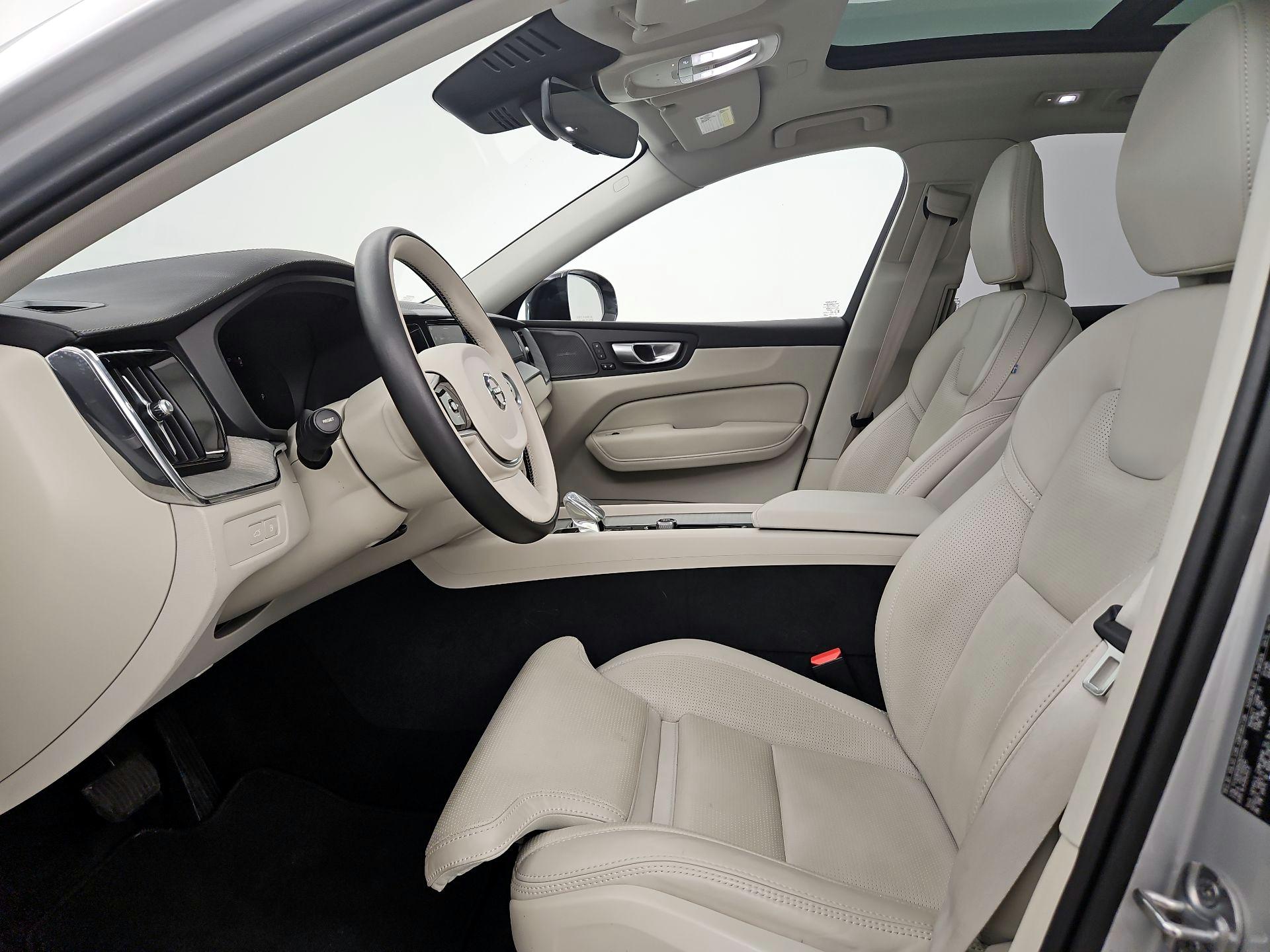 Thumbnail: 2024 Volvo XC60 - 11