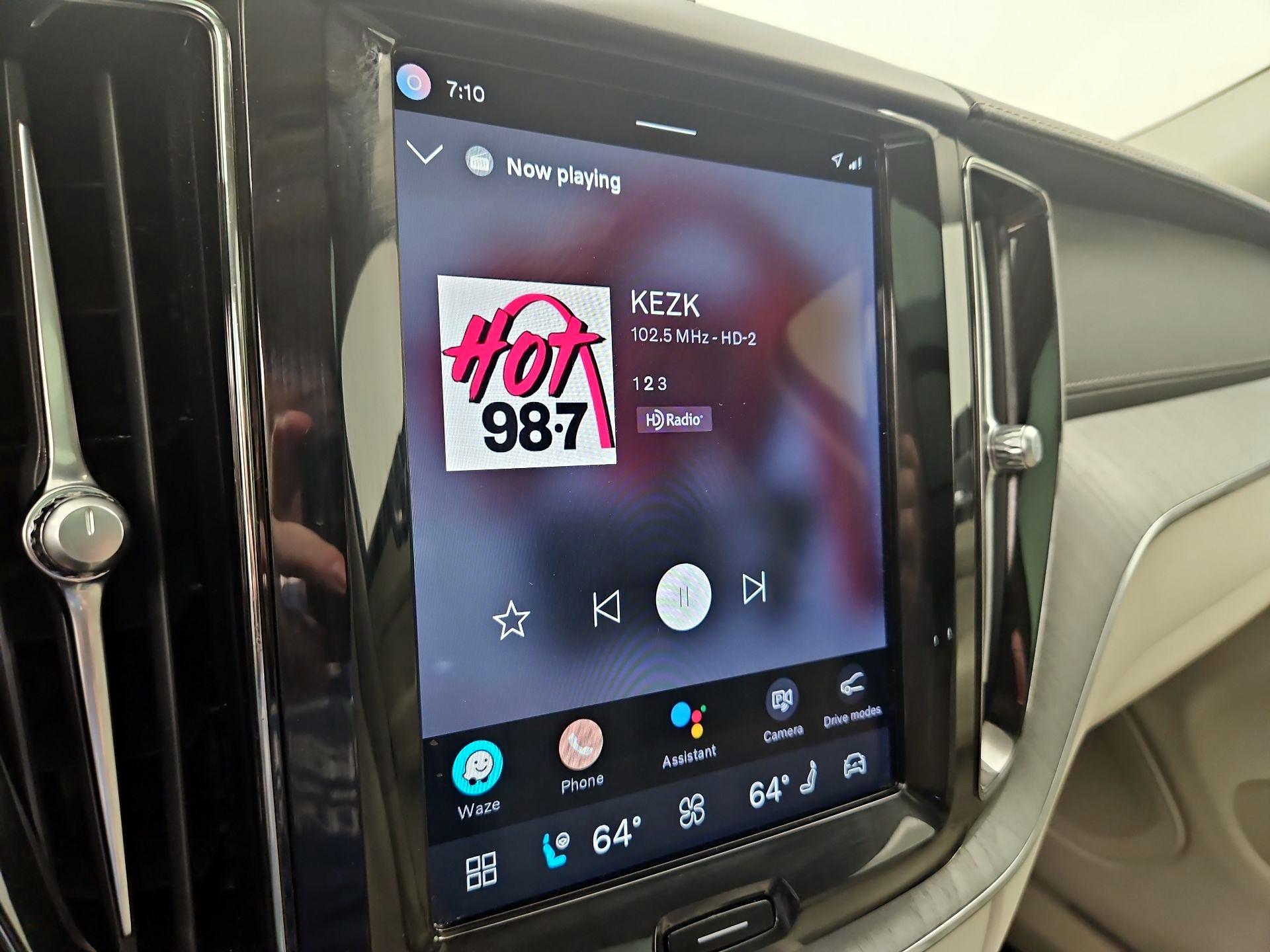 Thumbnail: 2024 Volvo XC60 - 16