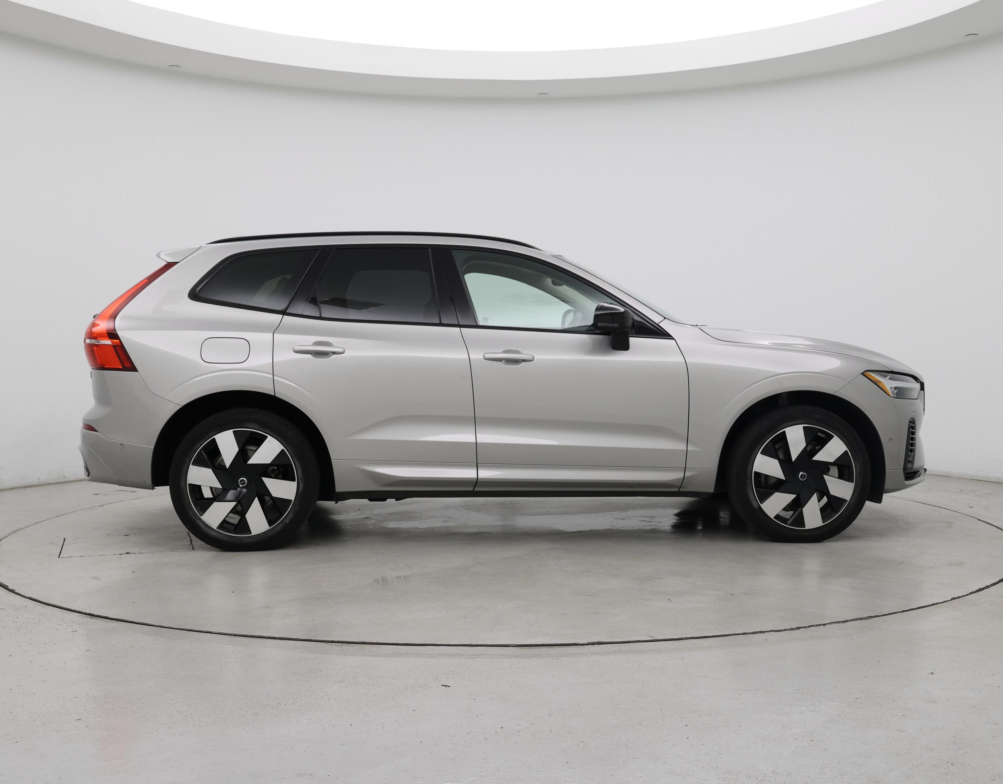 Thumbnail: 2024 Volvo XC60 - 7