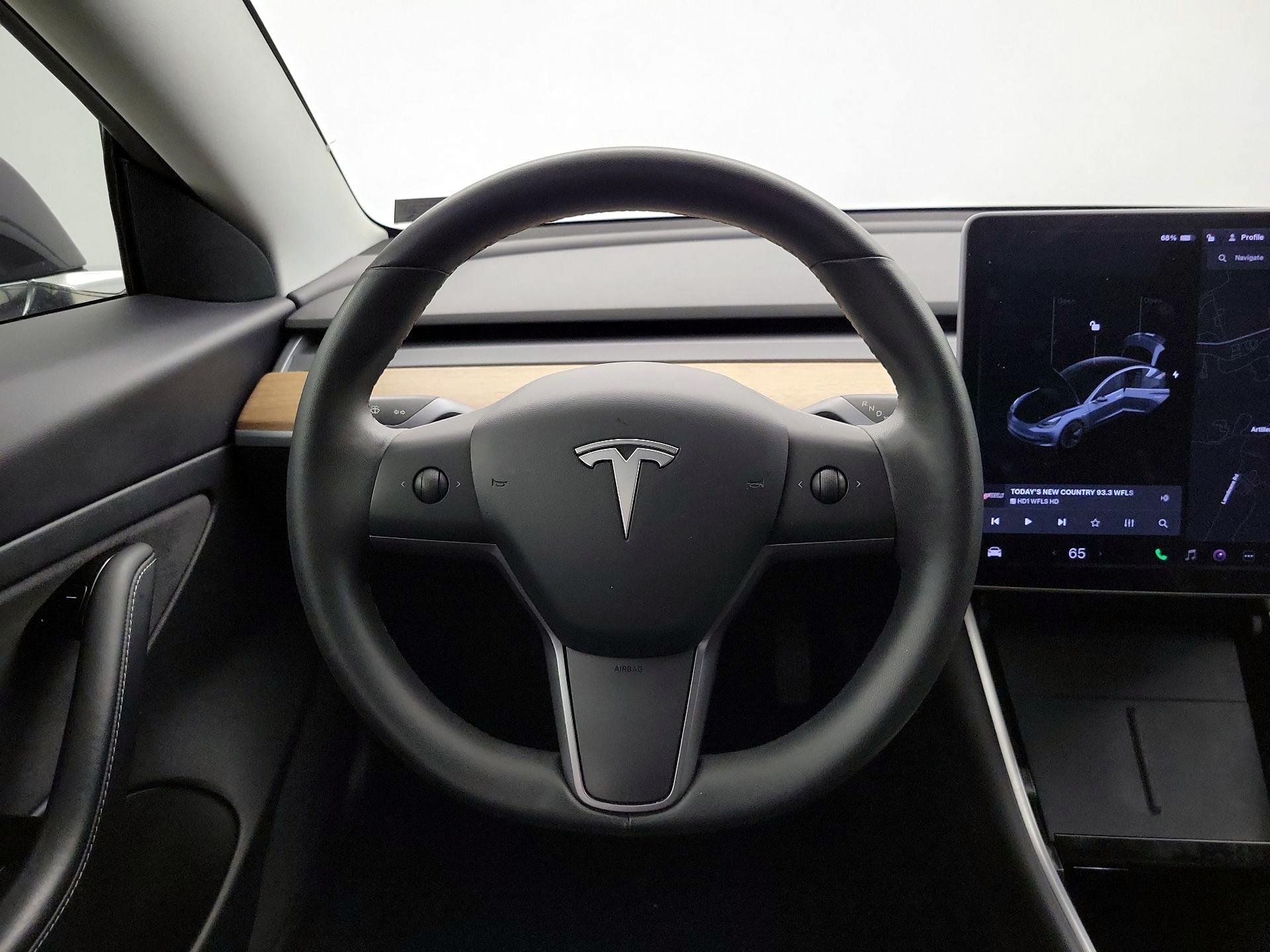 Thumbnail: 2020 Tesla Model 3 - 10