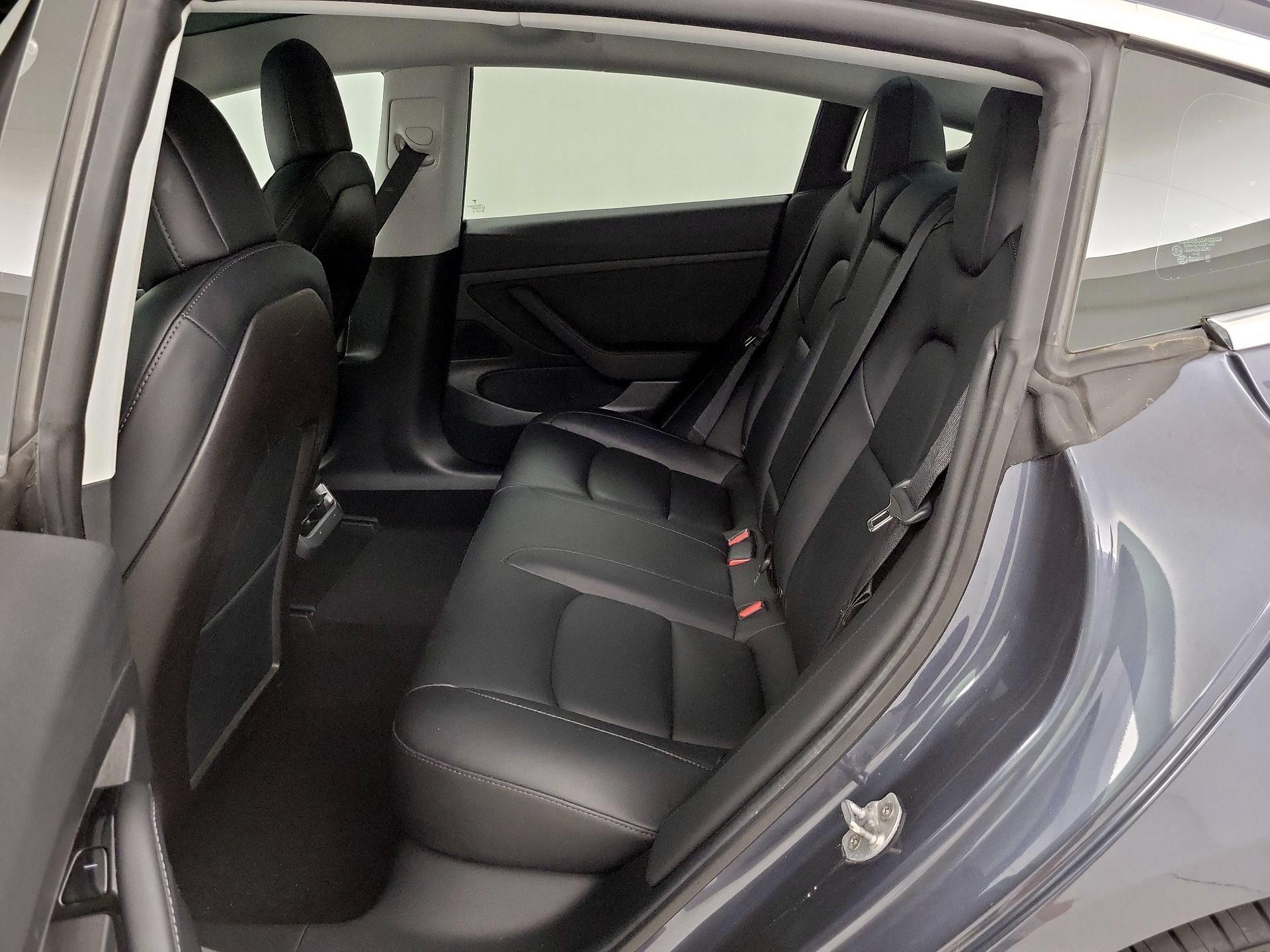 Thumbnail: 2020 Tesla Model 3 - 20