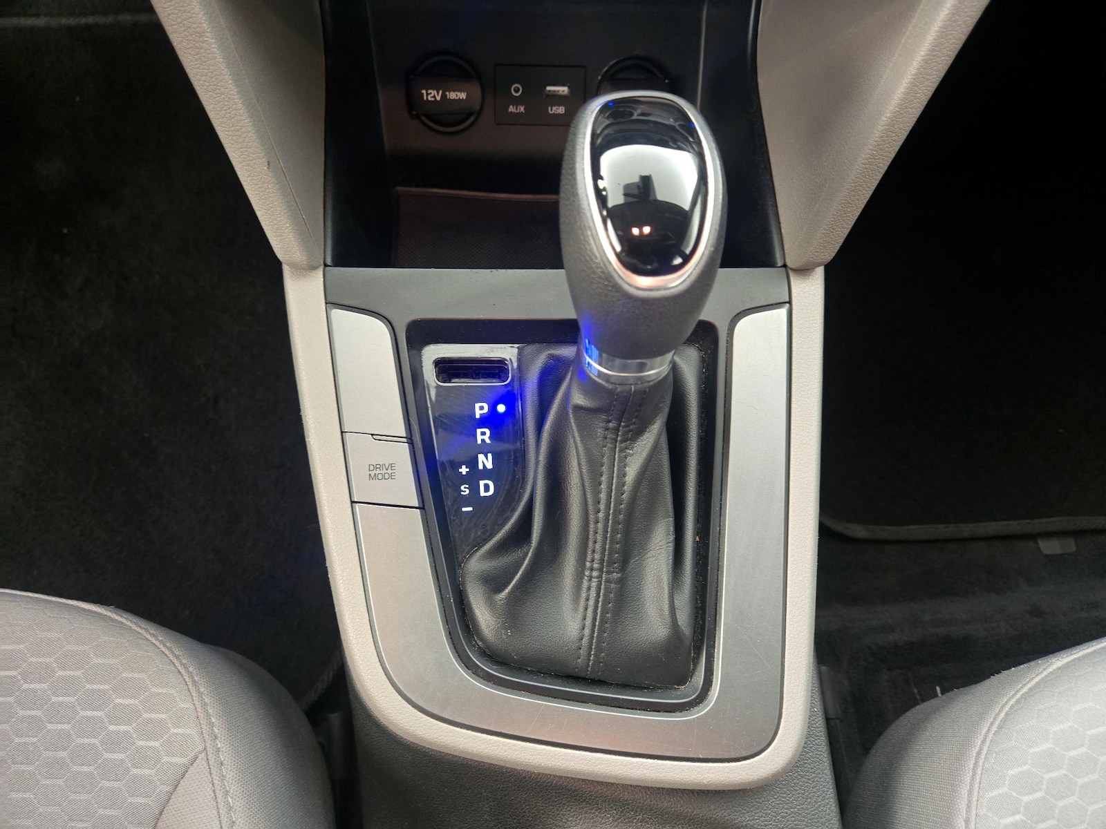 2019 Hyundai Elantra SEL - Photo 18