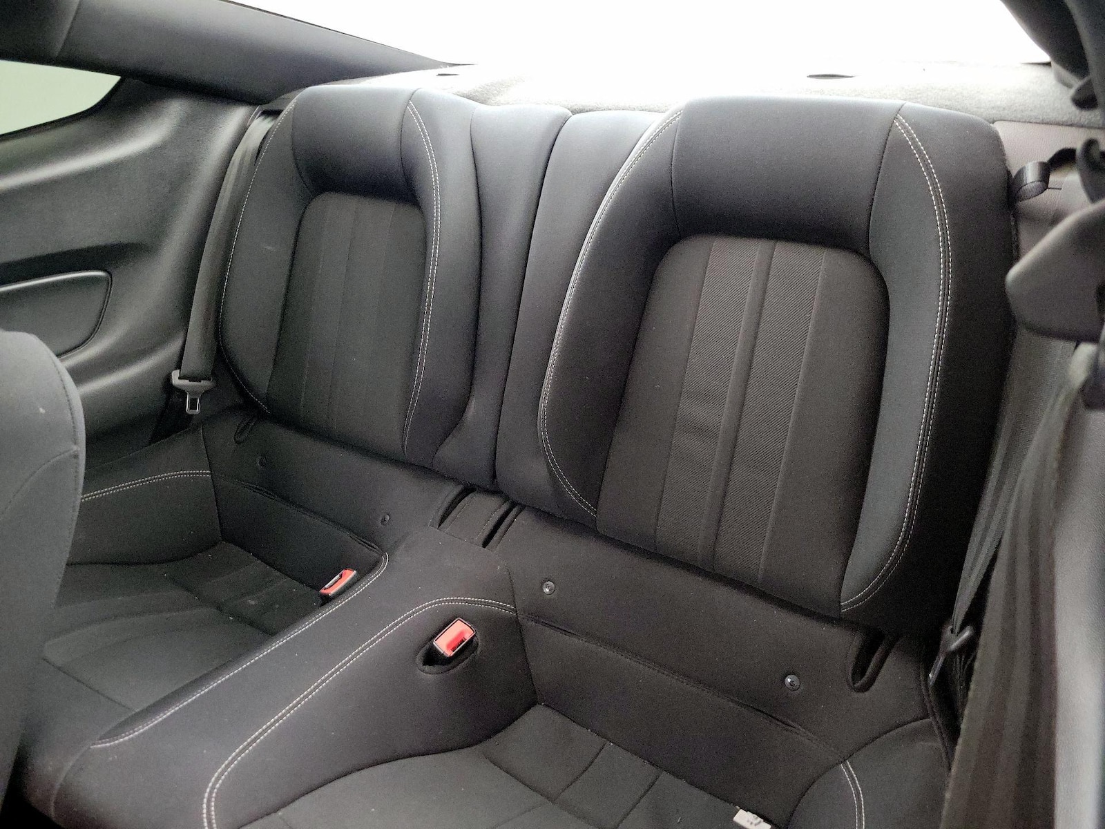 2019 Ford Mustang EcoBoost - Photo 18
