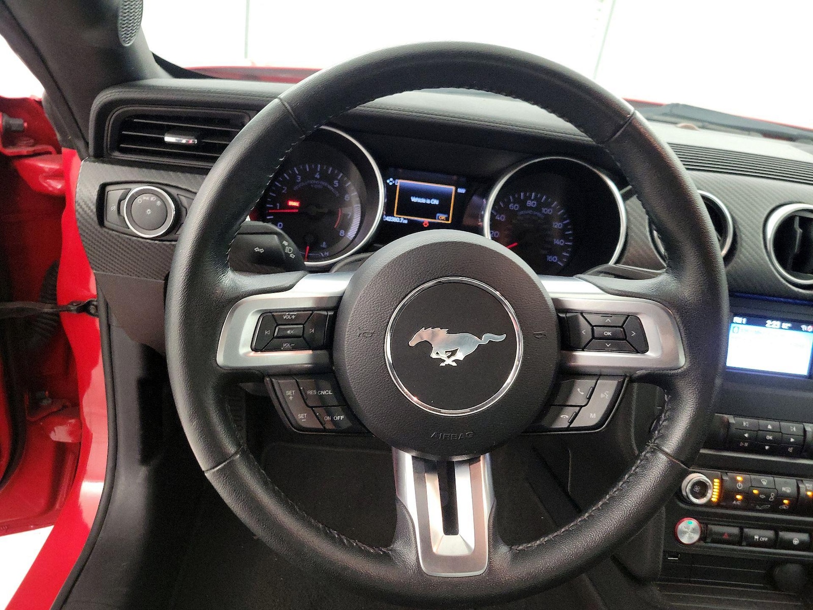 2019 Ford Mustang EcoBoost - Photo 9