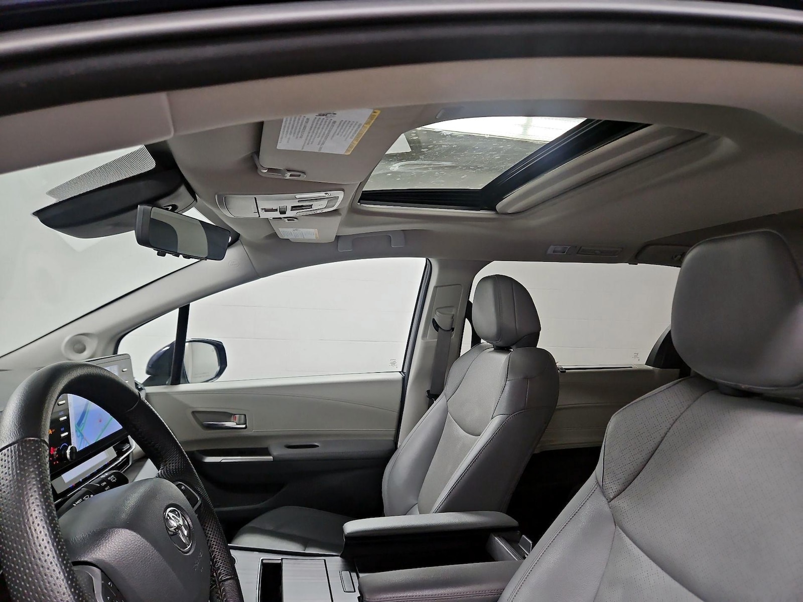 Sunroof(s) & Overhead Airbags