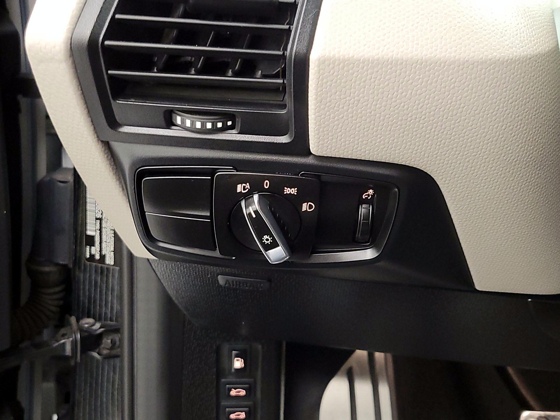Thumbnail: 2016 BMW i3 - 13