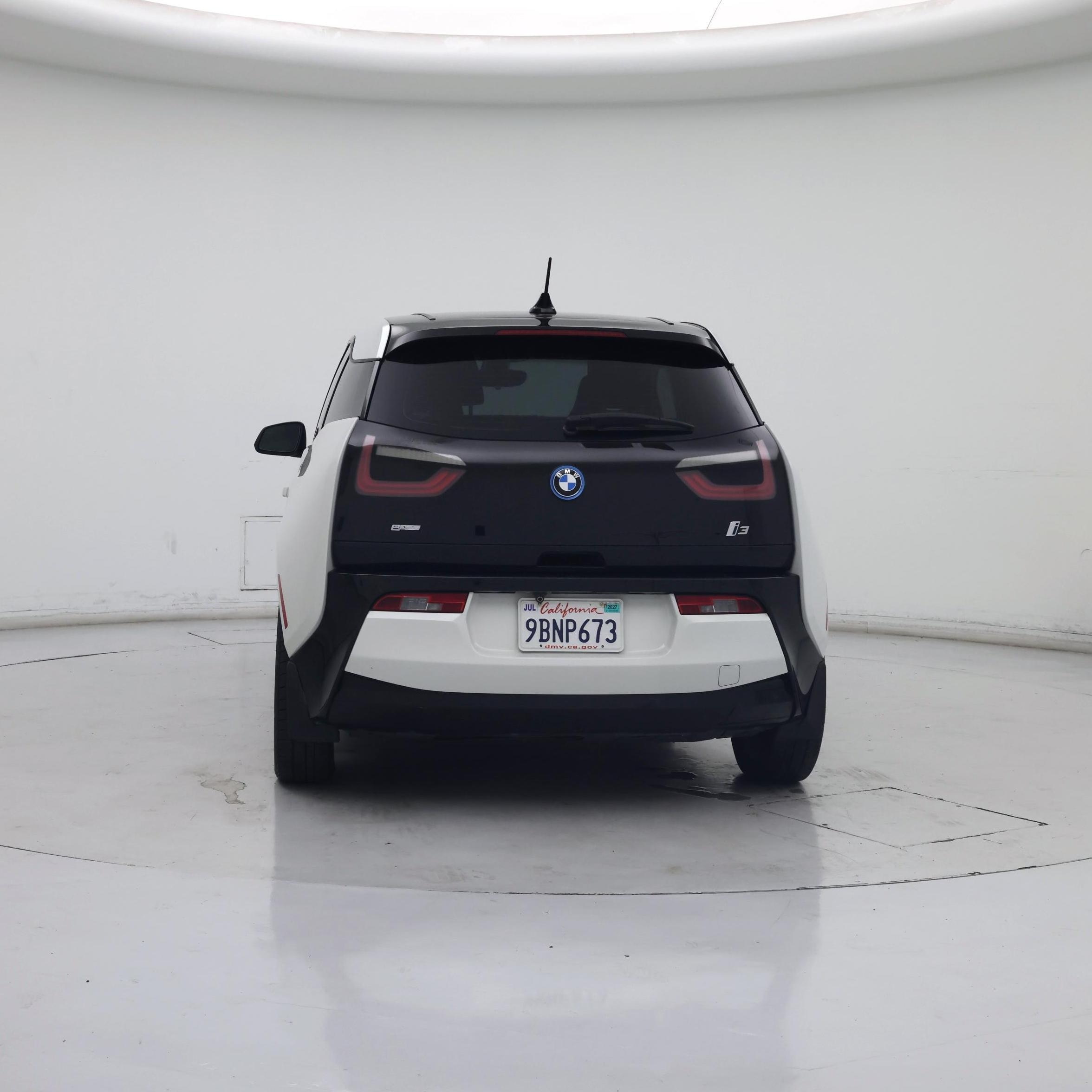 Thumbnail: 2016 BMW i3 - 6
