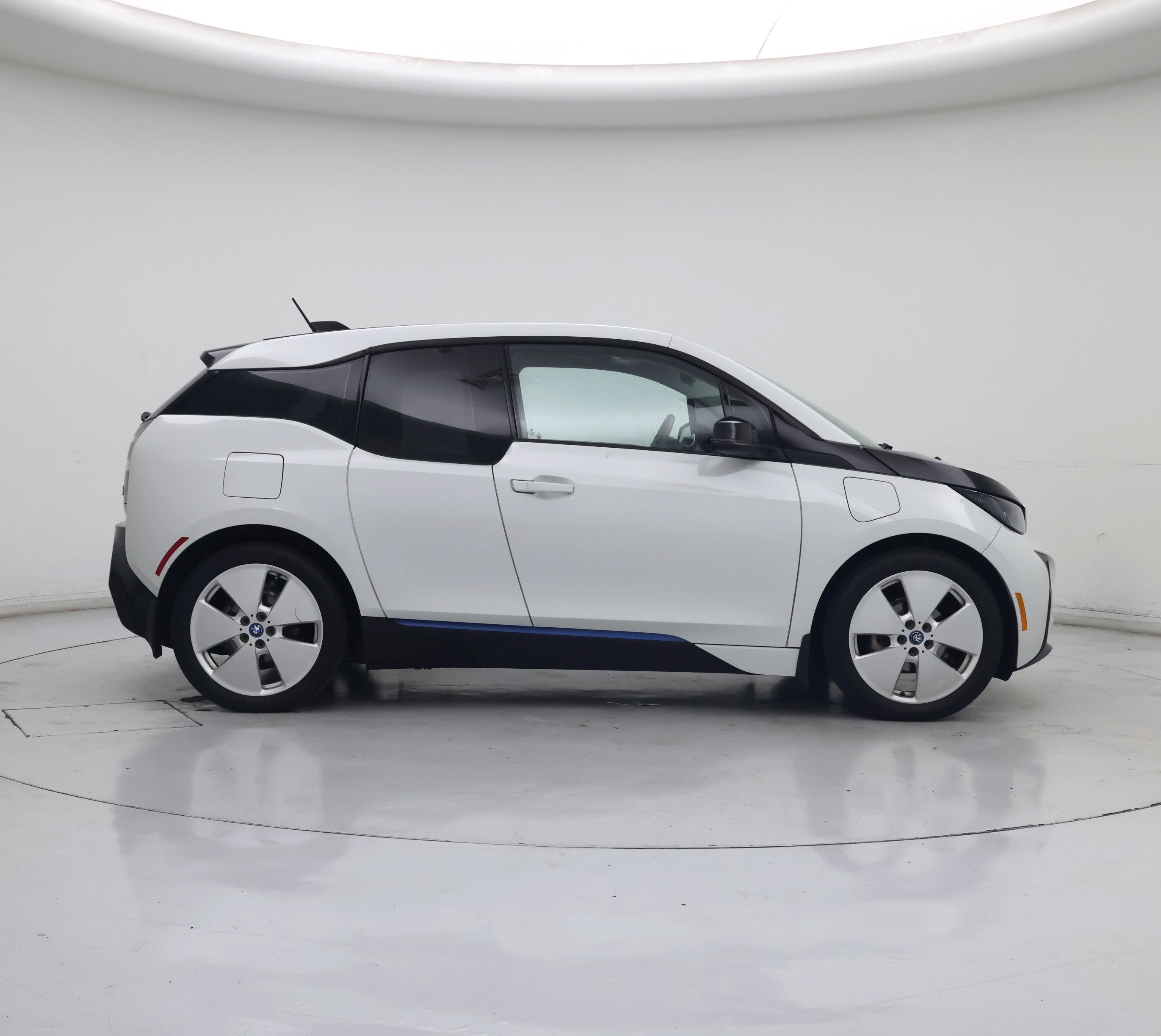 Thumbnail: 2016 BMW i3 - 7