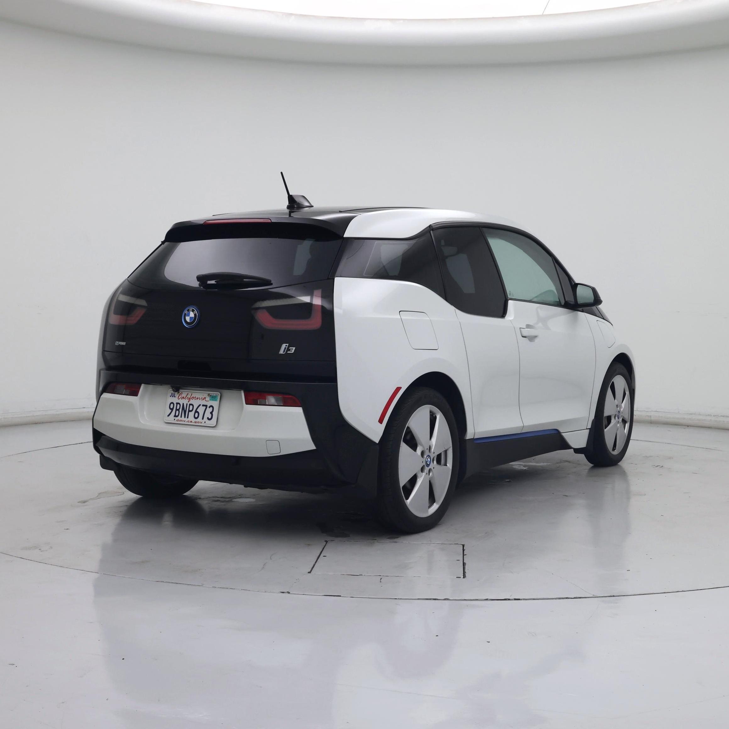 Thumbnail: 2016 BMW i3 - 8