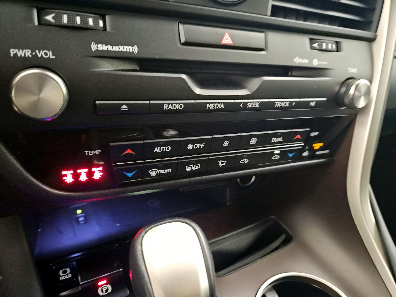2022 Lexus RX 350 - Photo 17