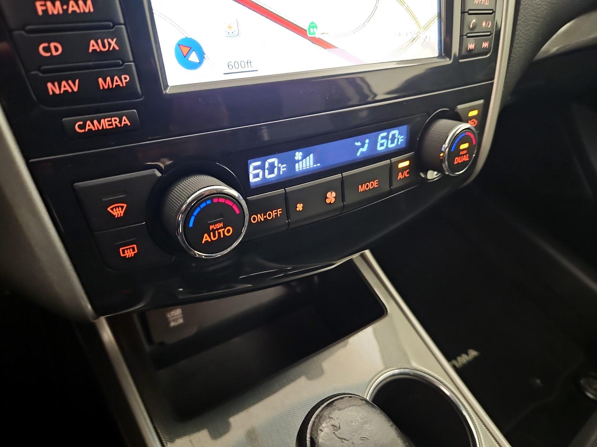 Thumbnail: 2015 Nissan Altima - 17