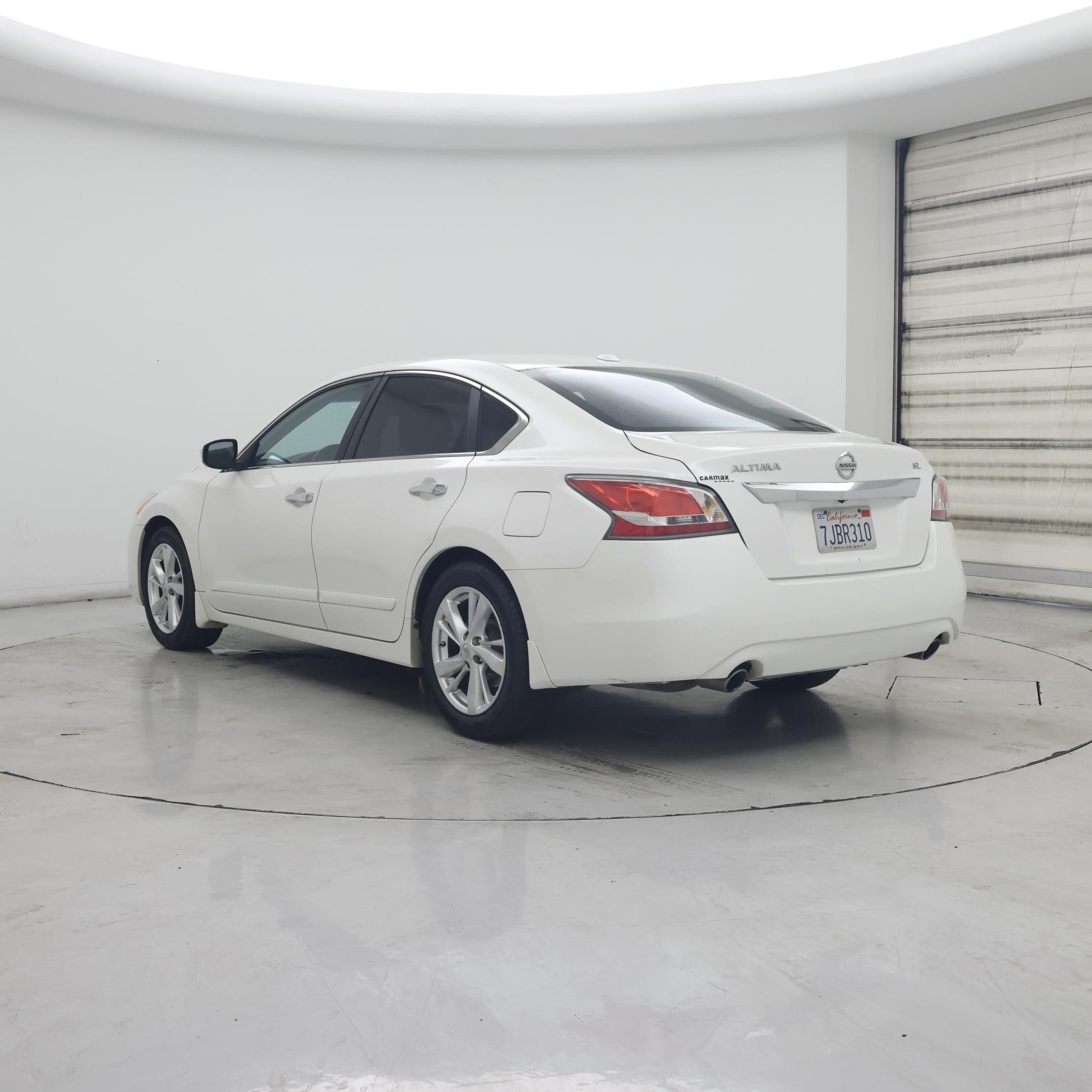 Thumbnail: 2015 Nissan Altima - 2