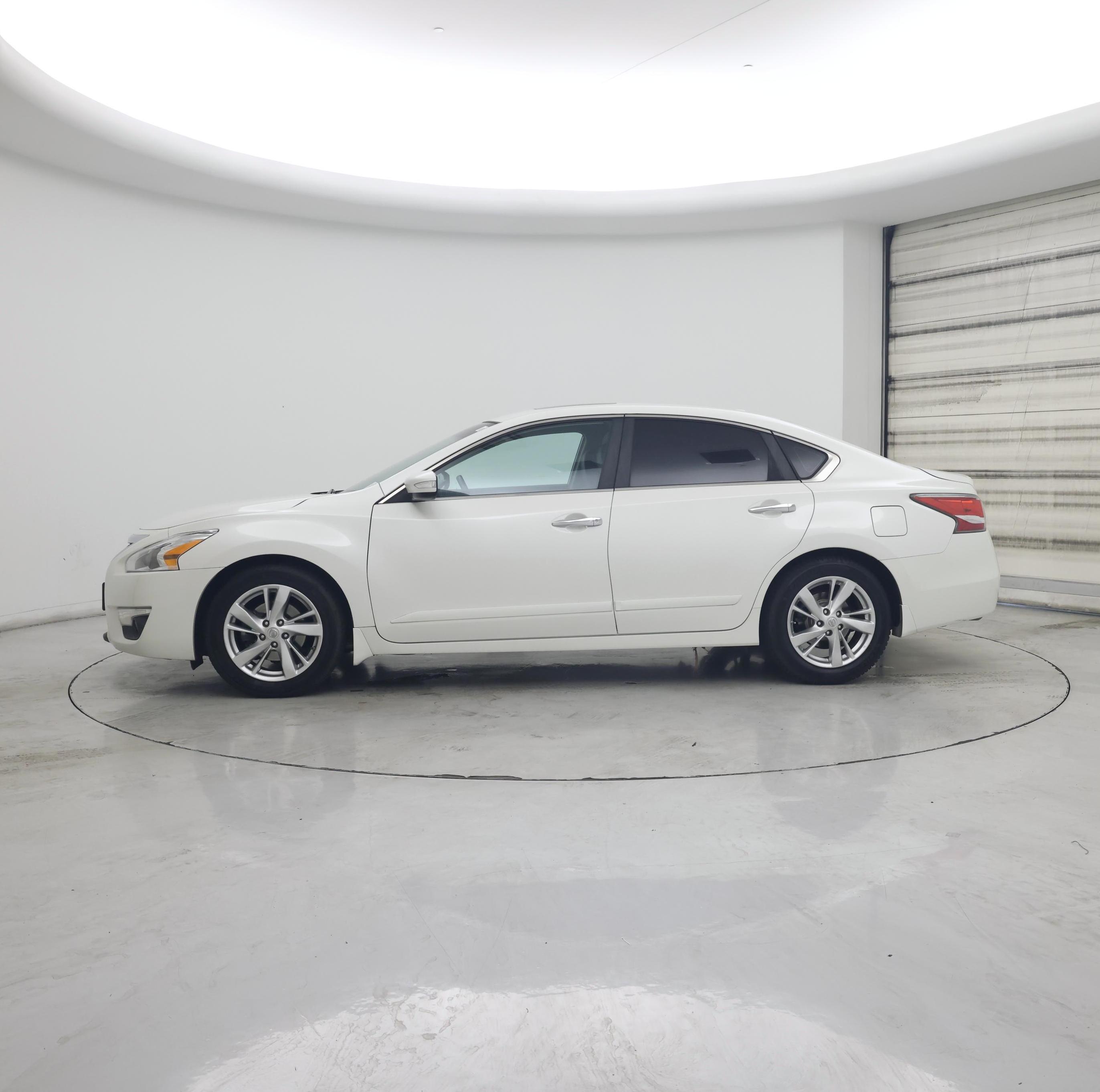 Thumbnail: 2015 Nissan Altima - 3