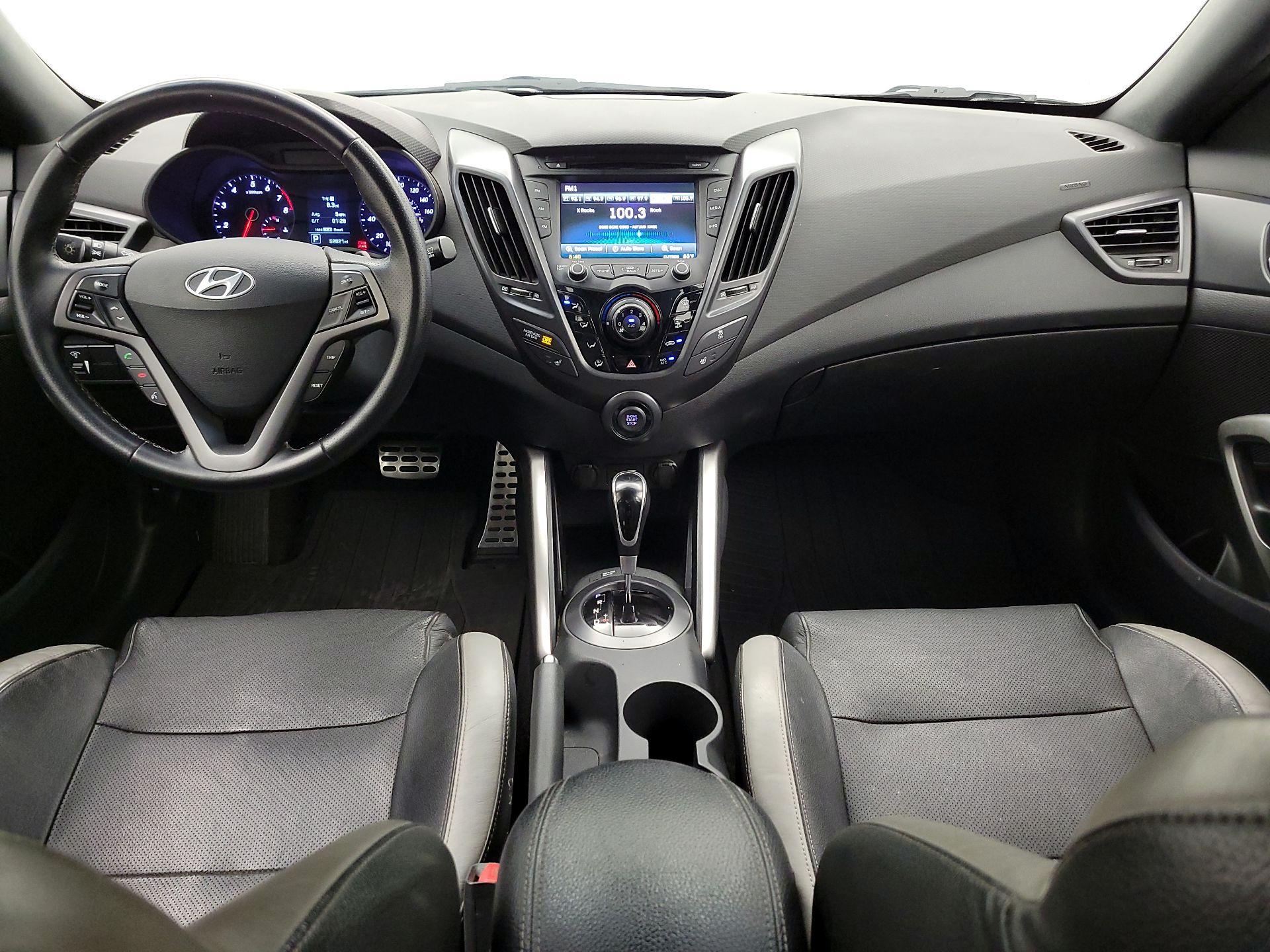 Thumbnail: 2016 Hyundai Veloster - 9