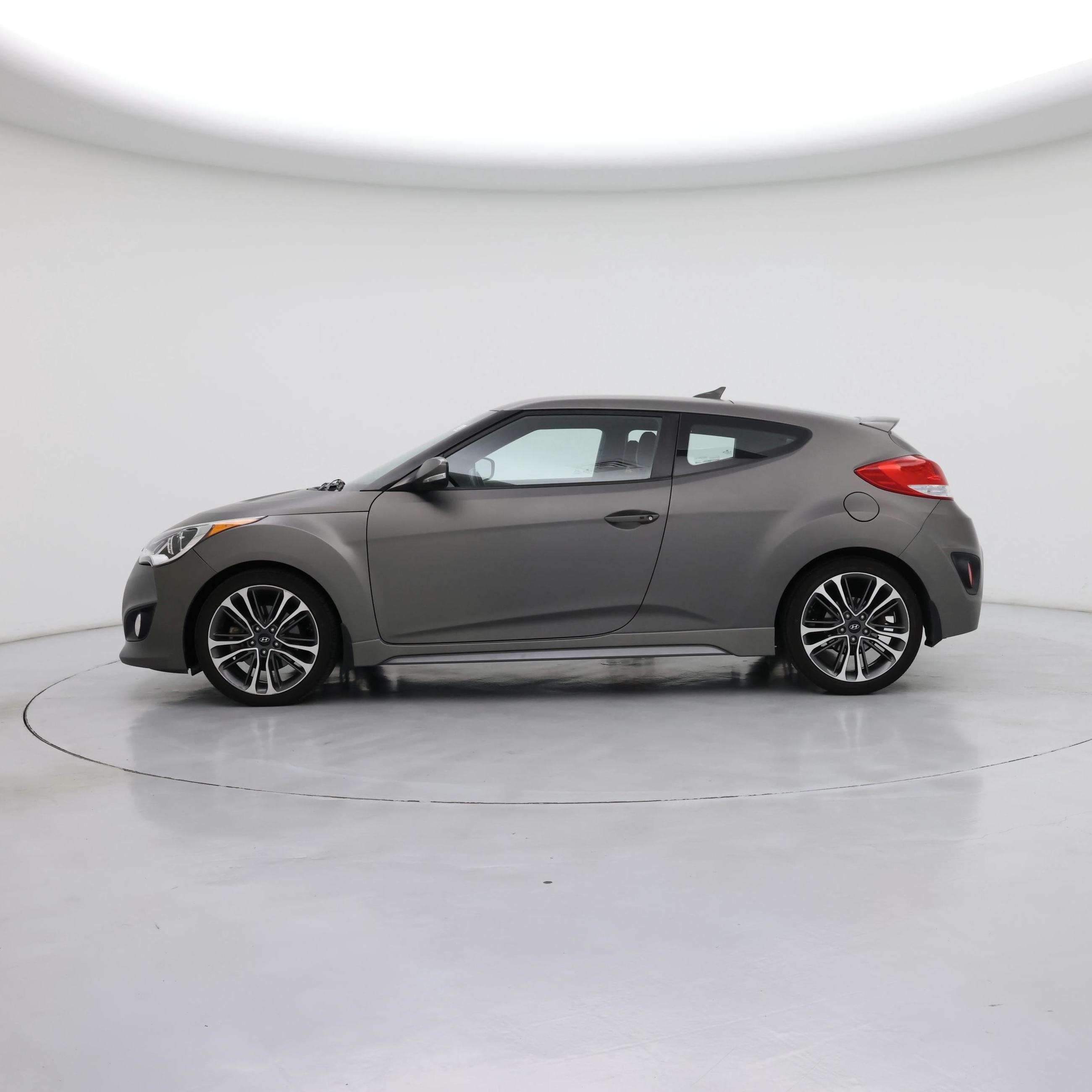 Thumbnail: 2016 Hyundai Veloster - 3
