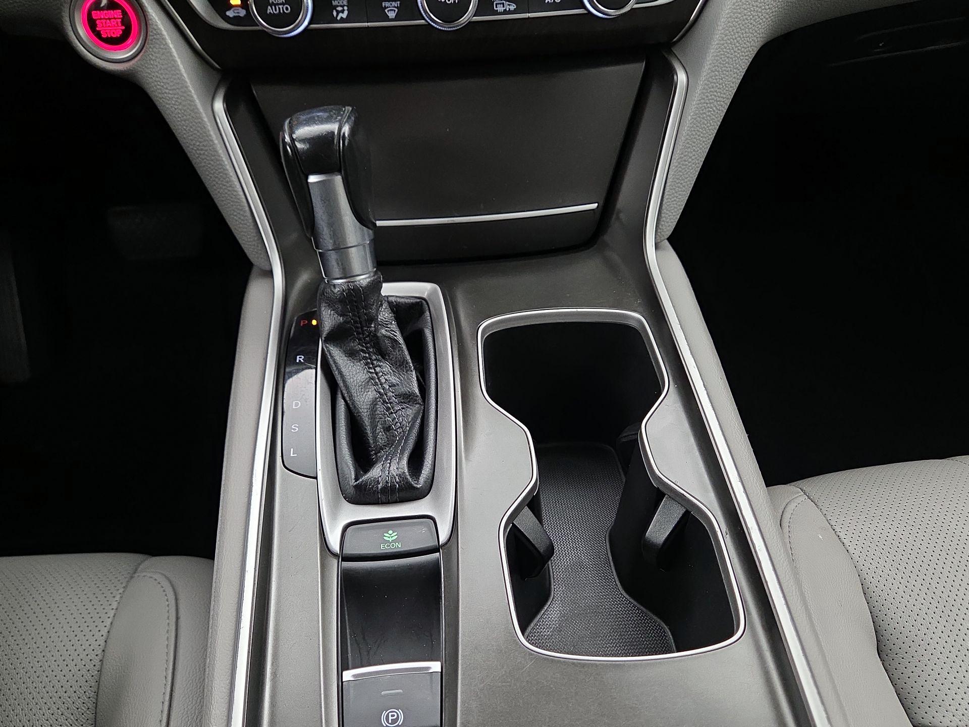 Thumbnail: 2018 Honda Accord - 17
