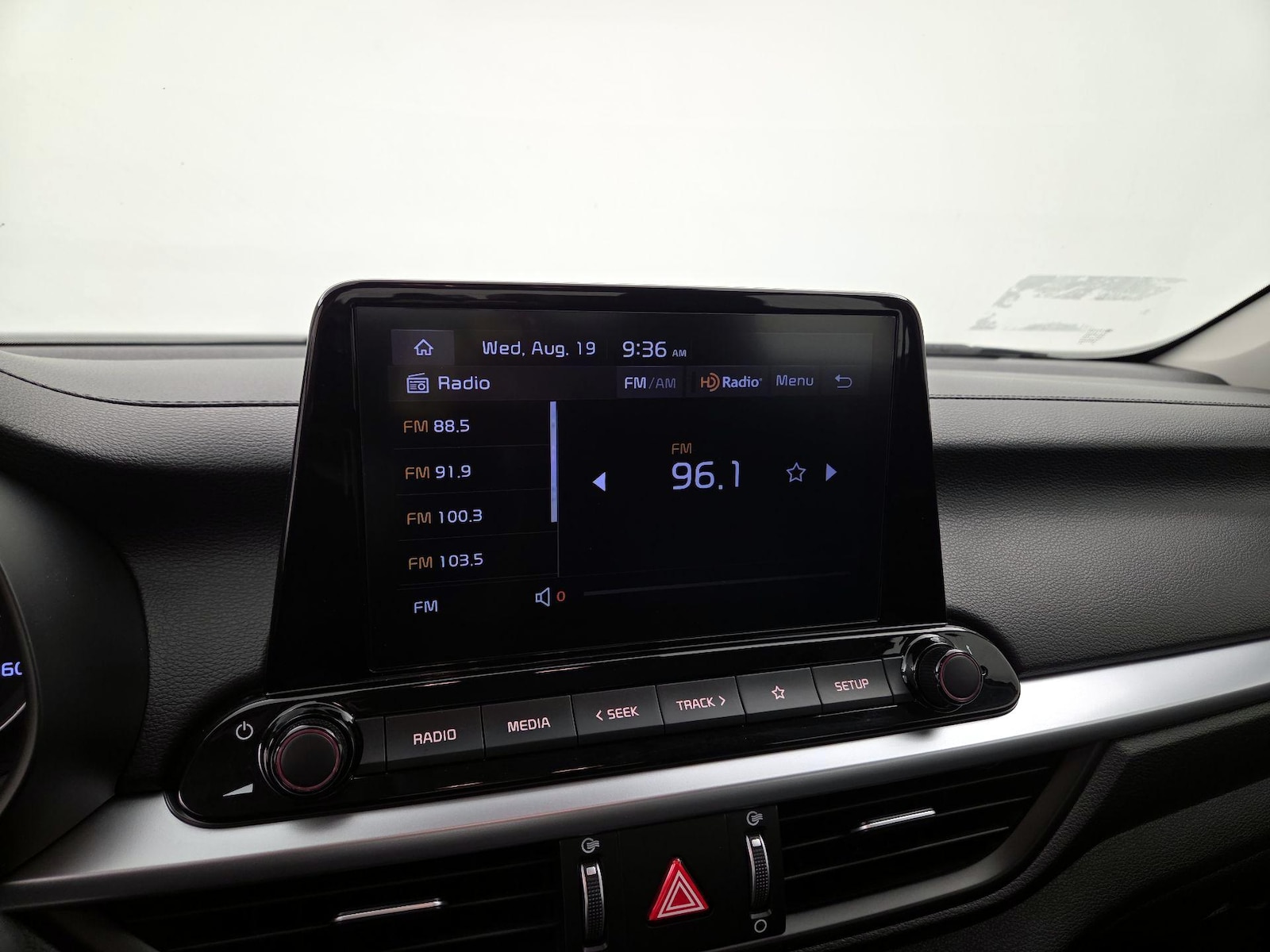 2023 Kia Forte LXS - Photo 16