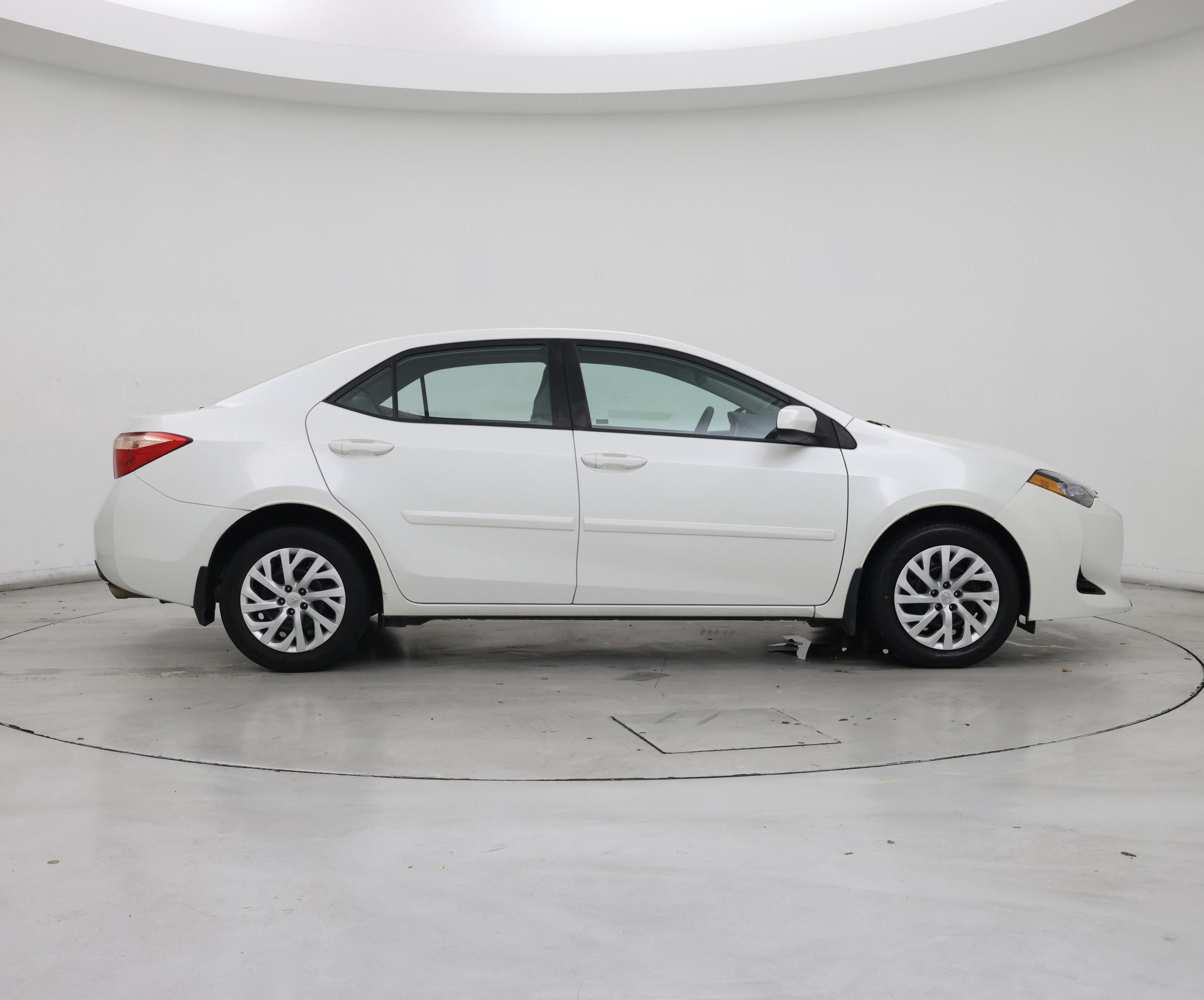 Thumbnail: 2017 Toyota Corolla - 7