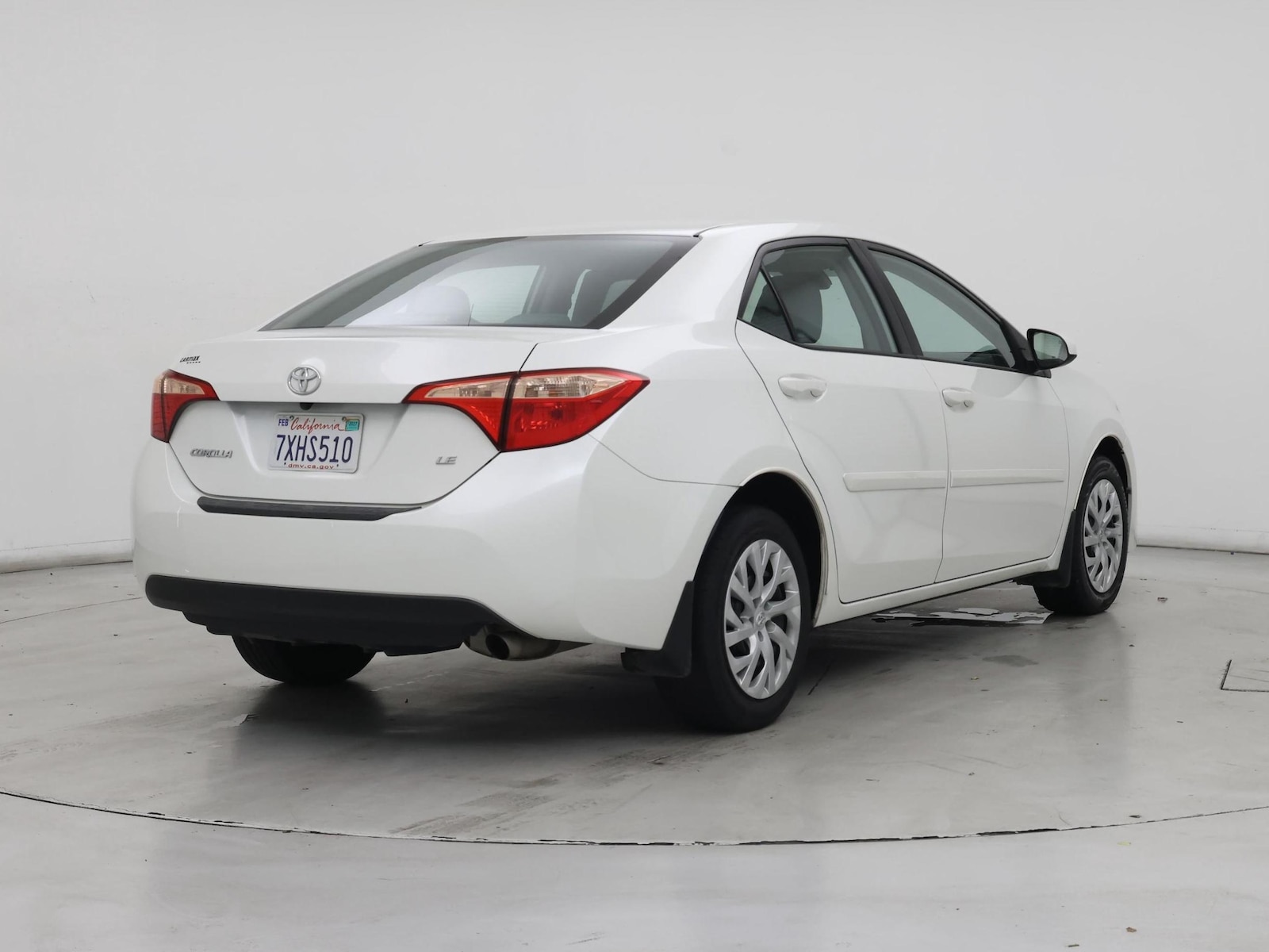 2017 Toyota Corolla LE - Photo 9