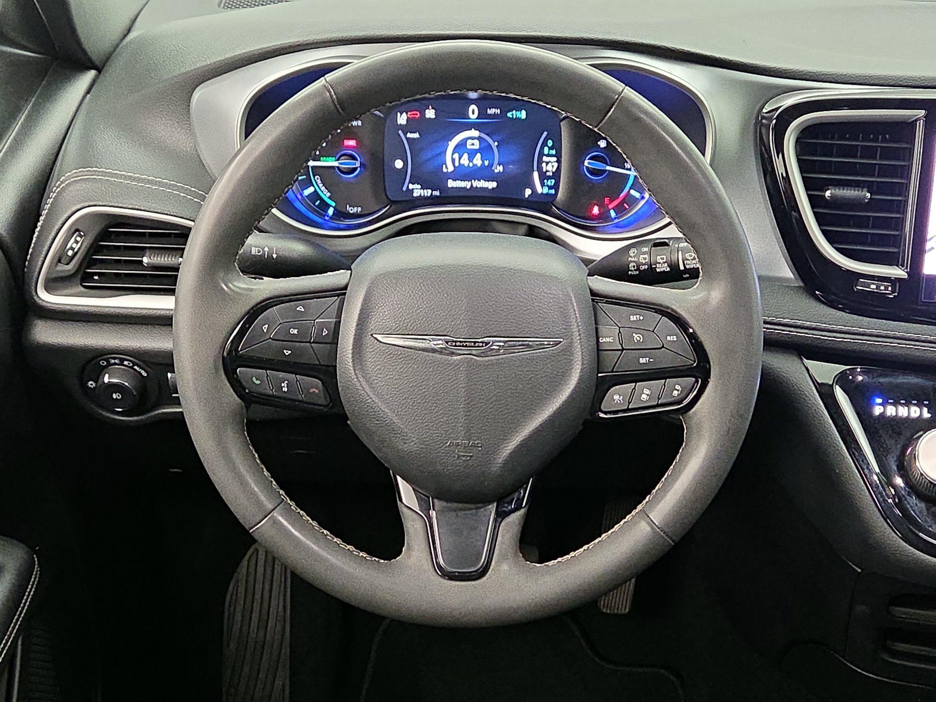Thumbnail: 2022 Chrysler Pacifica - 10