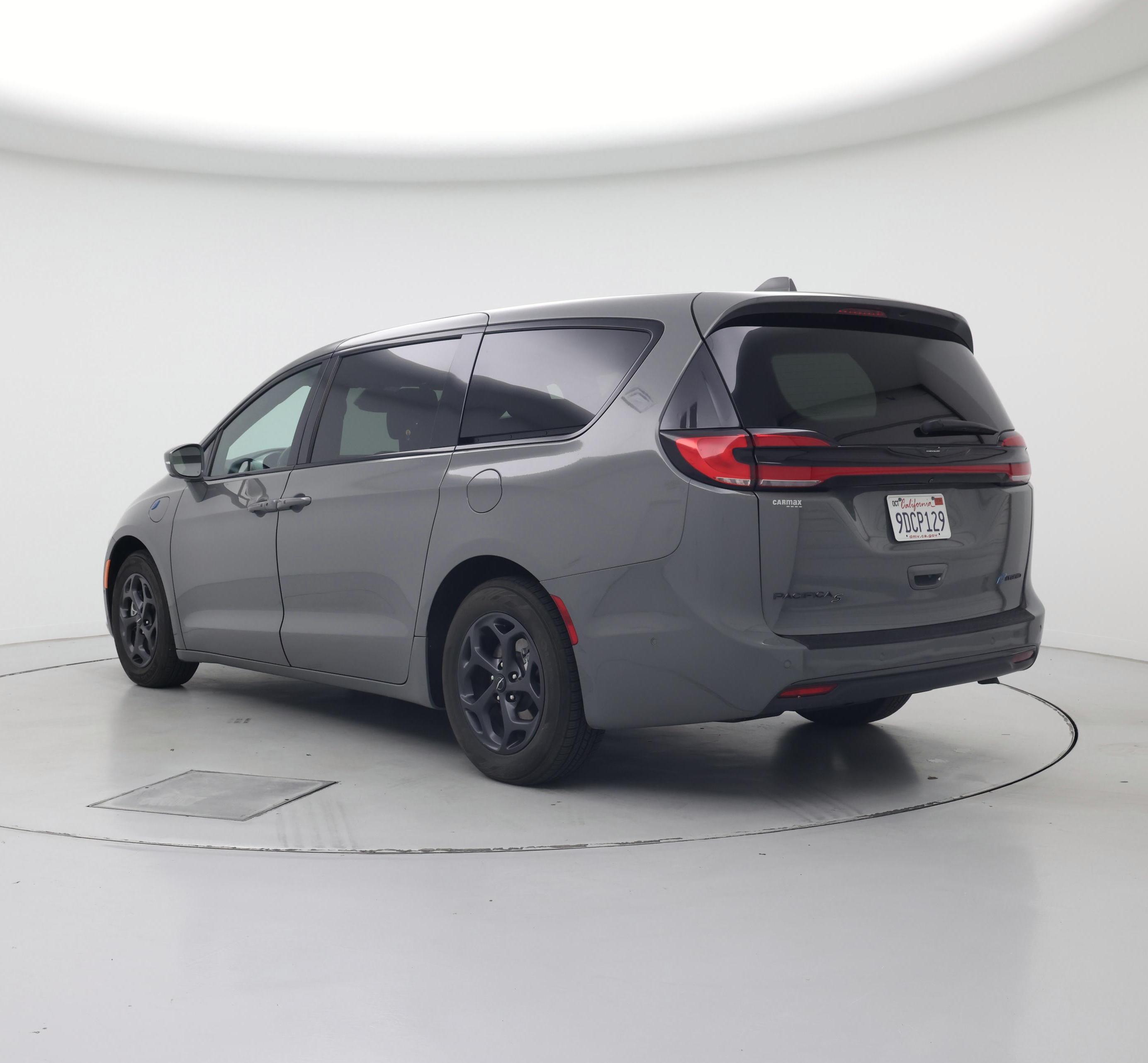 Thumbnail: 2022 Chrysler Pacifica - 2