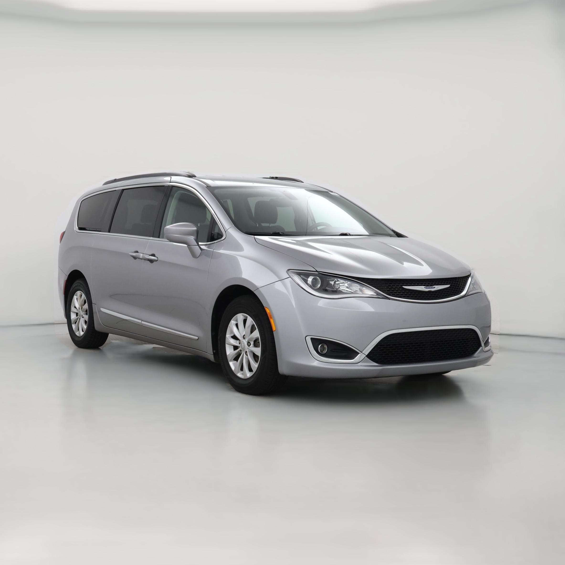Thumbnail: 2017 Chrysler Pacifica - 1