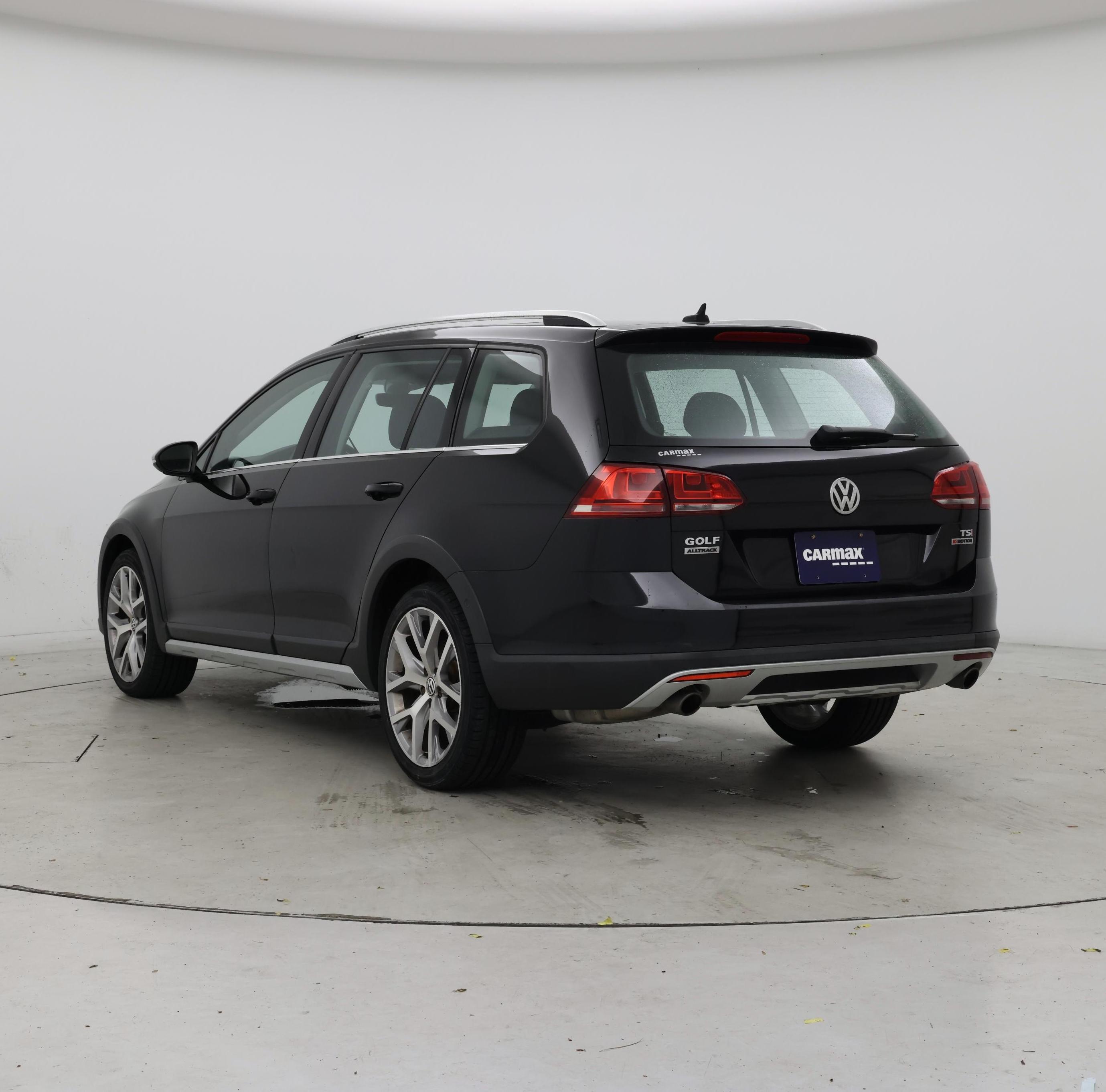 Thumbnail: 2017 Volkswagen Golf - 2