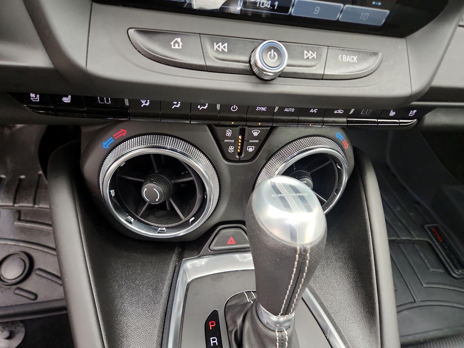 2018 Chevrolet Camaro 2SS - Photo 17