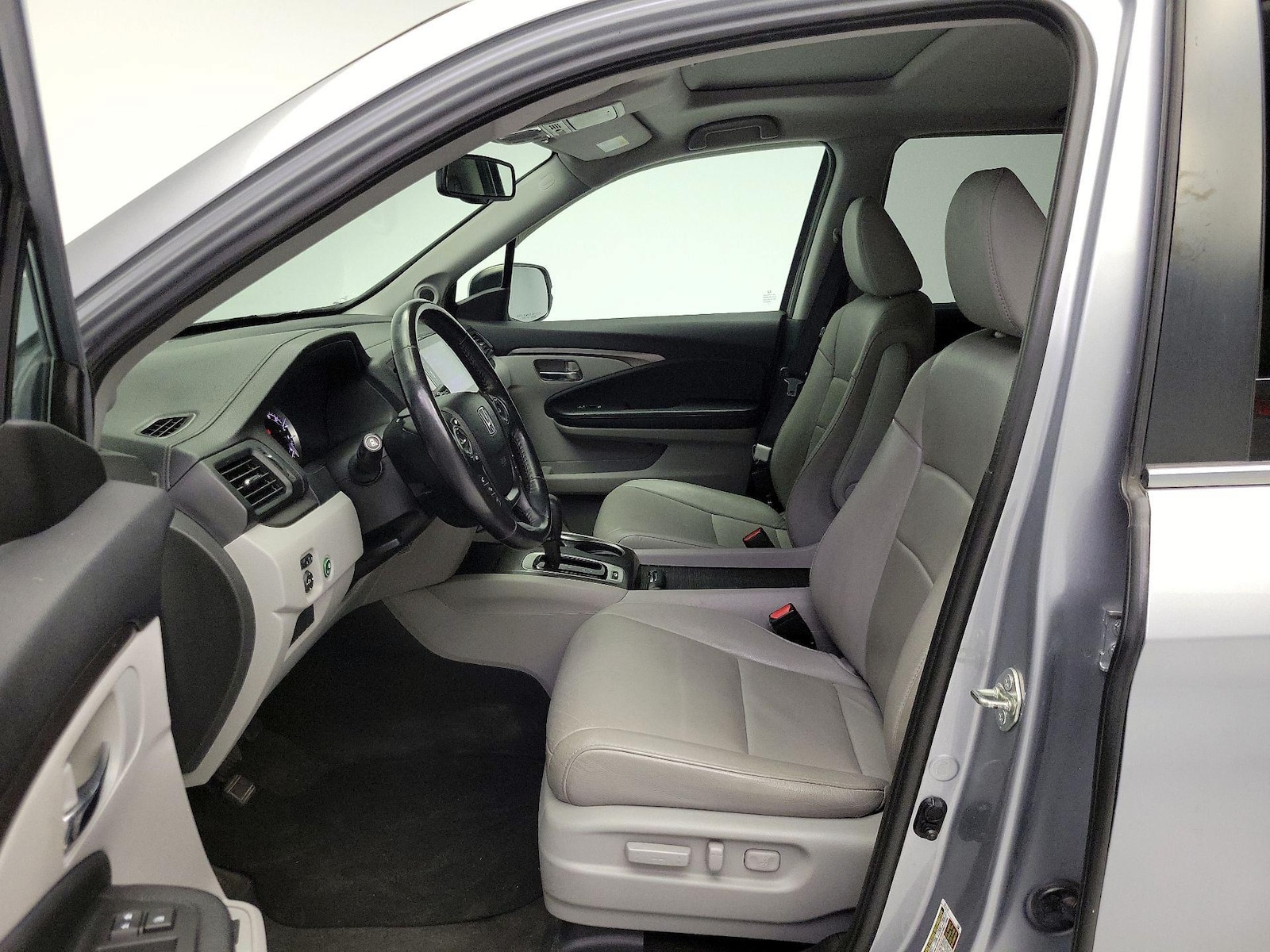 2017 Honda Pilot EX-L - Photo 12