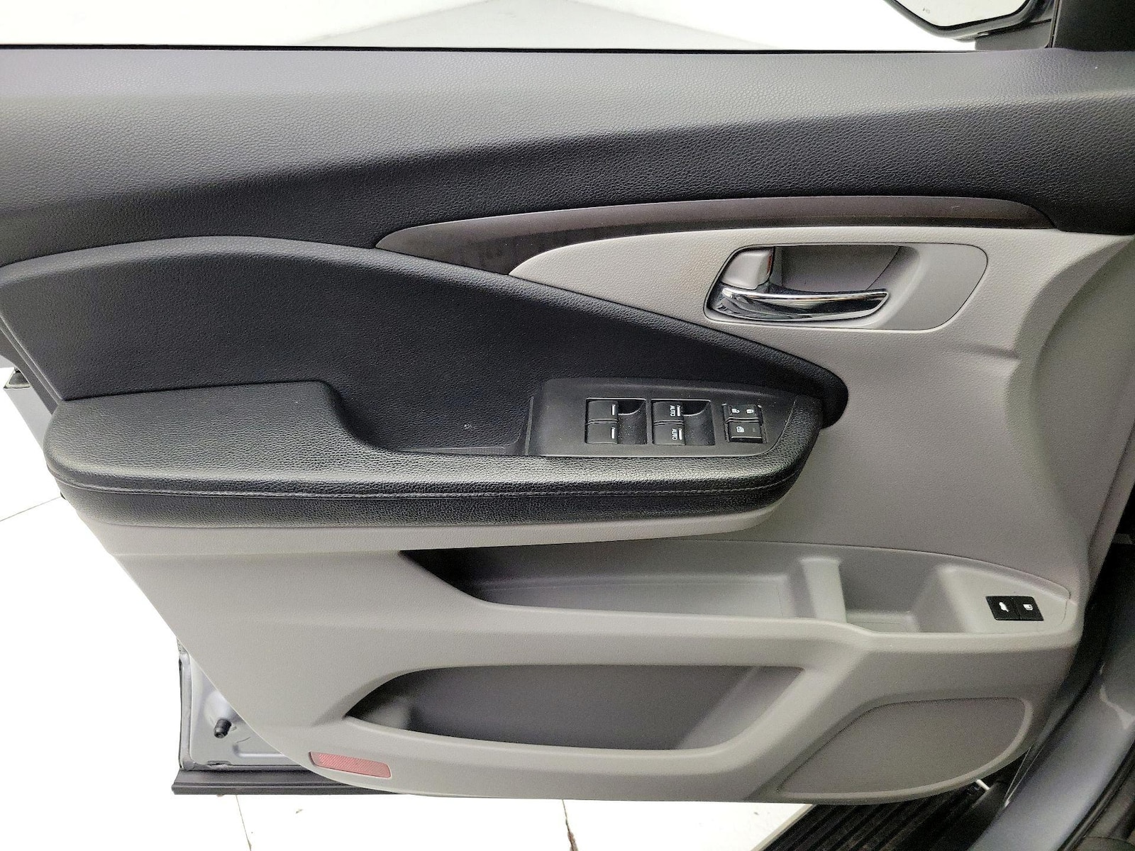 2017 Honda Pilot EX-L - Photo 13