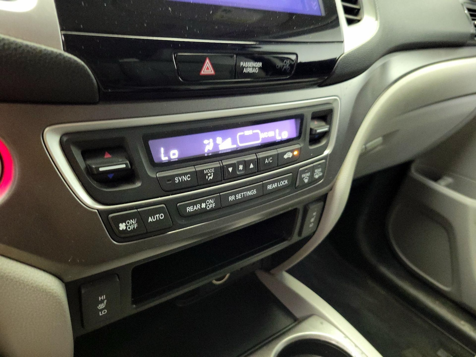 2017 Honda Pilot EX-L - Photo 16