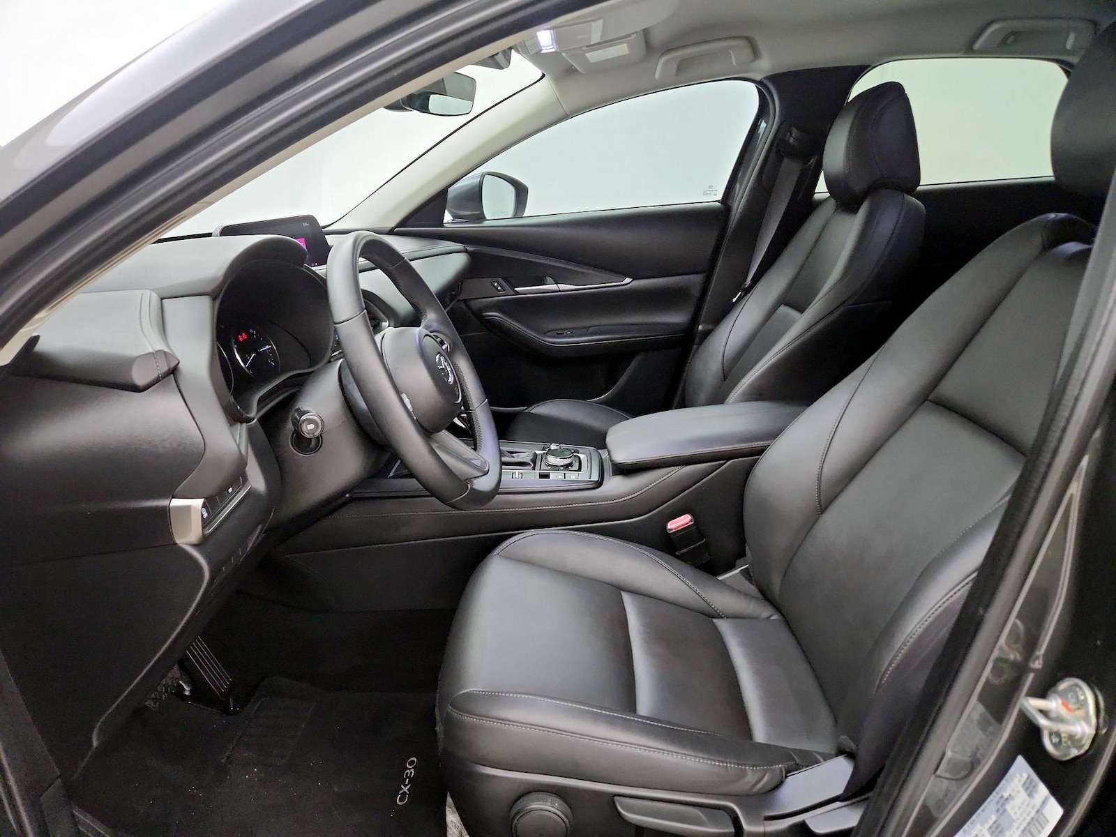 Side Airbags & Leatherette Seats