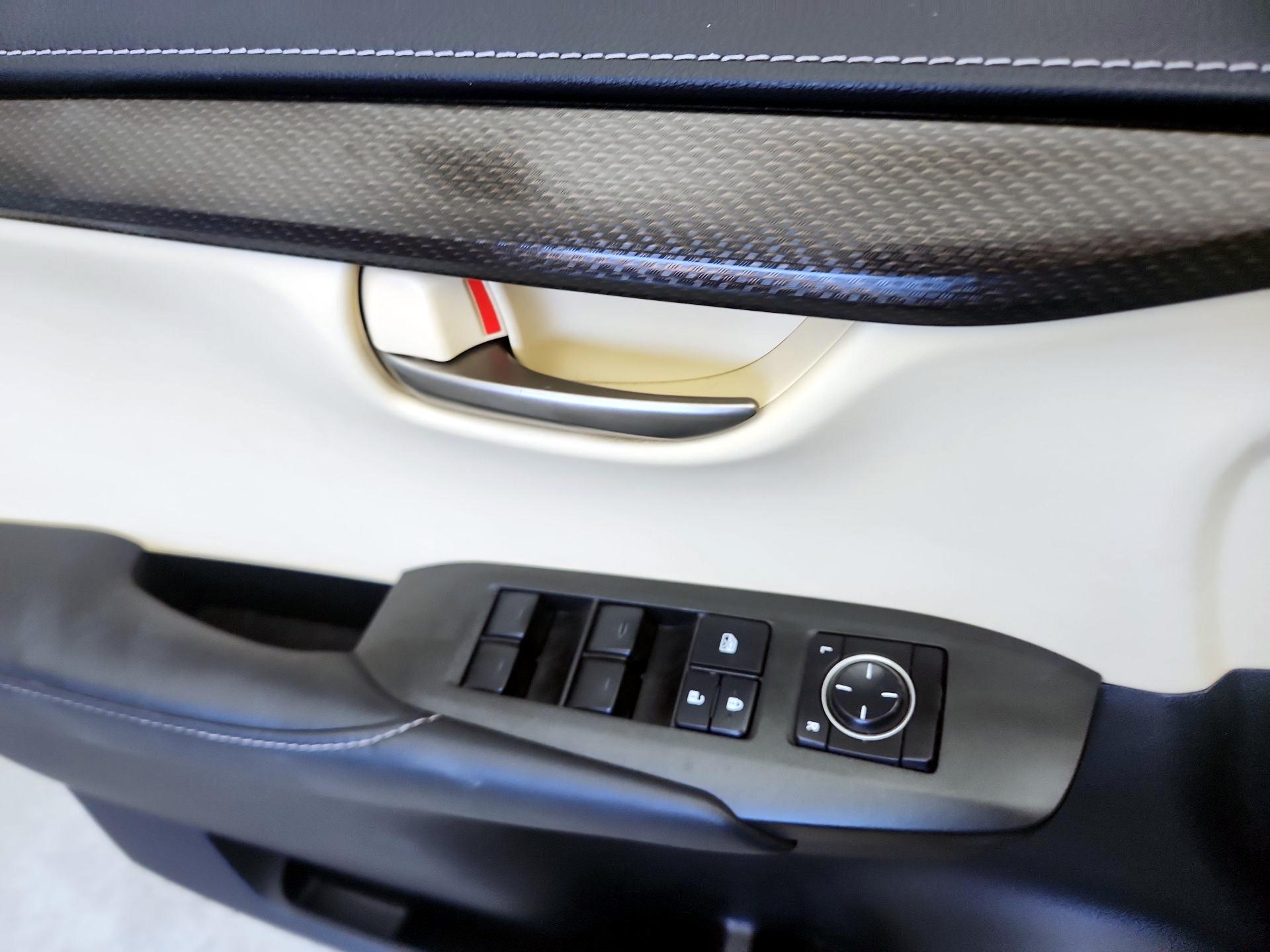 Thumbnail: 2015 Lexus NX - 12